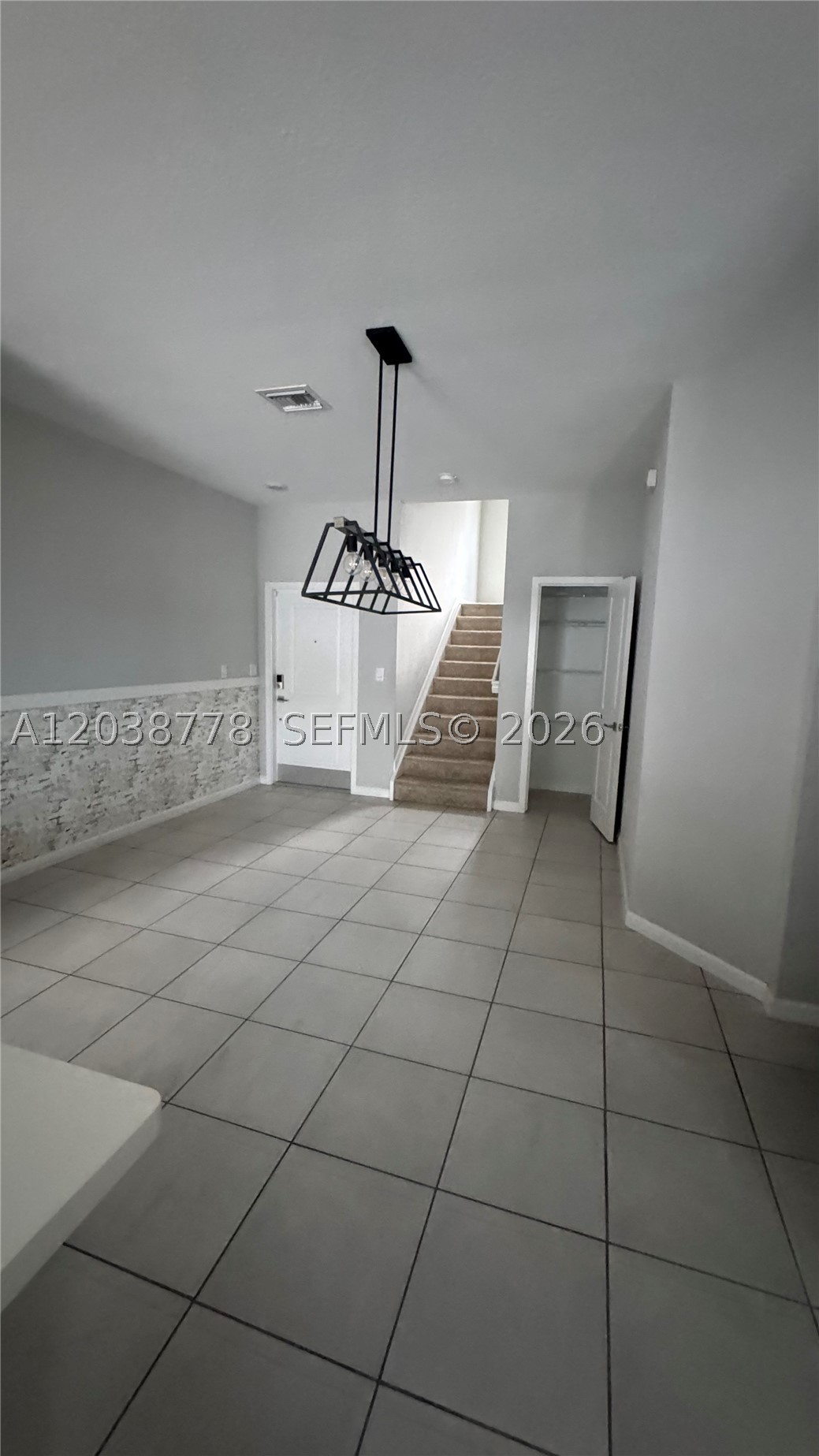 834 Se 16th Ct Property Photo 12