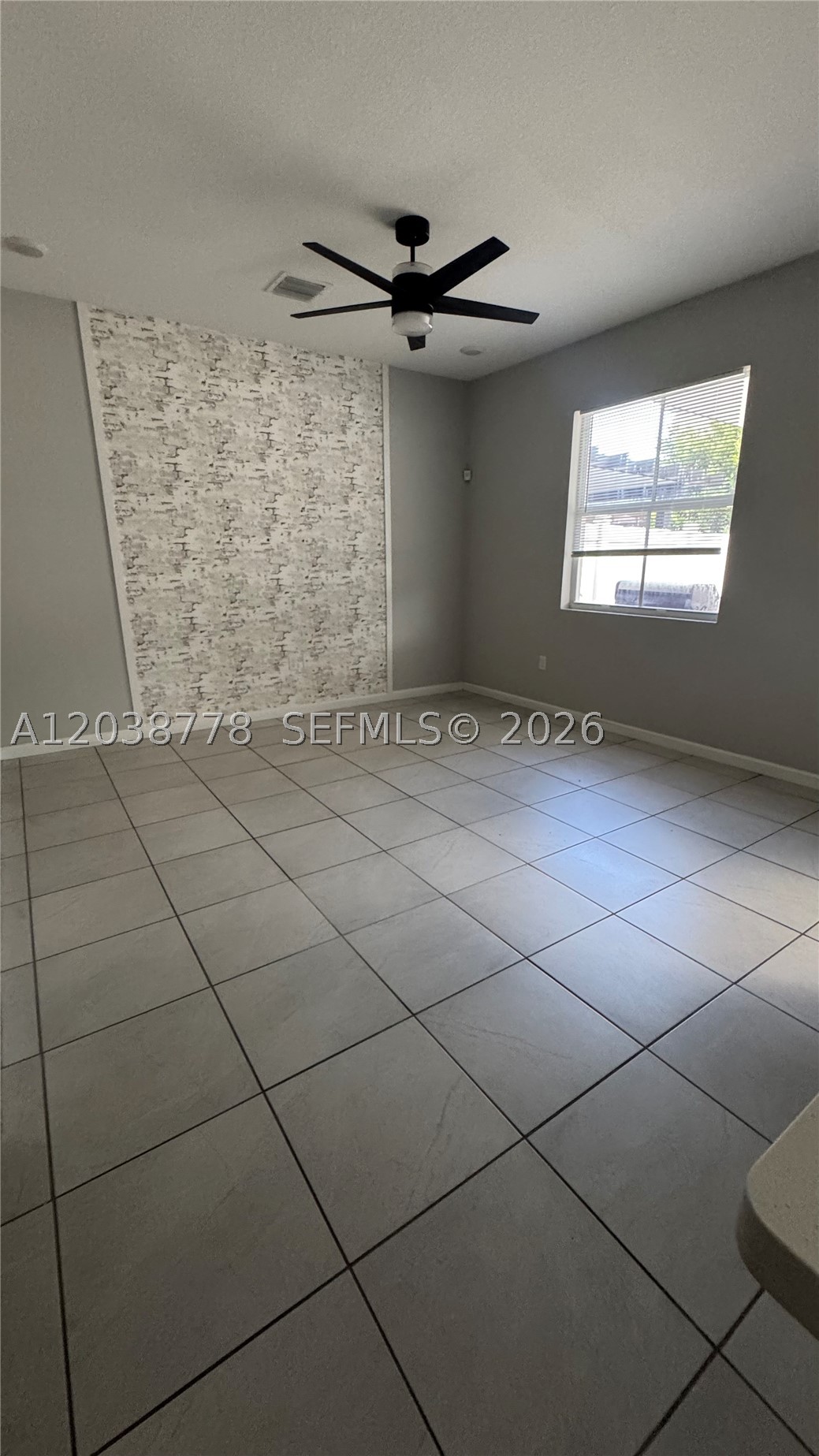 834 Se 16th Ct Property Photo 13