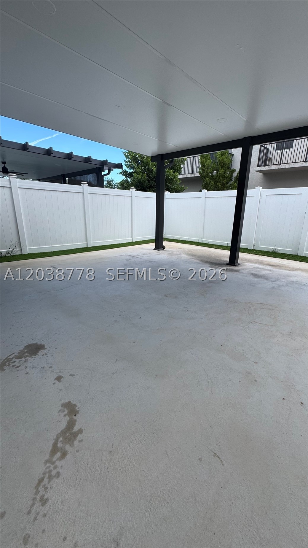 834 Se 16th Ct Property Photo 15