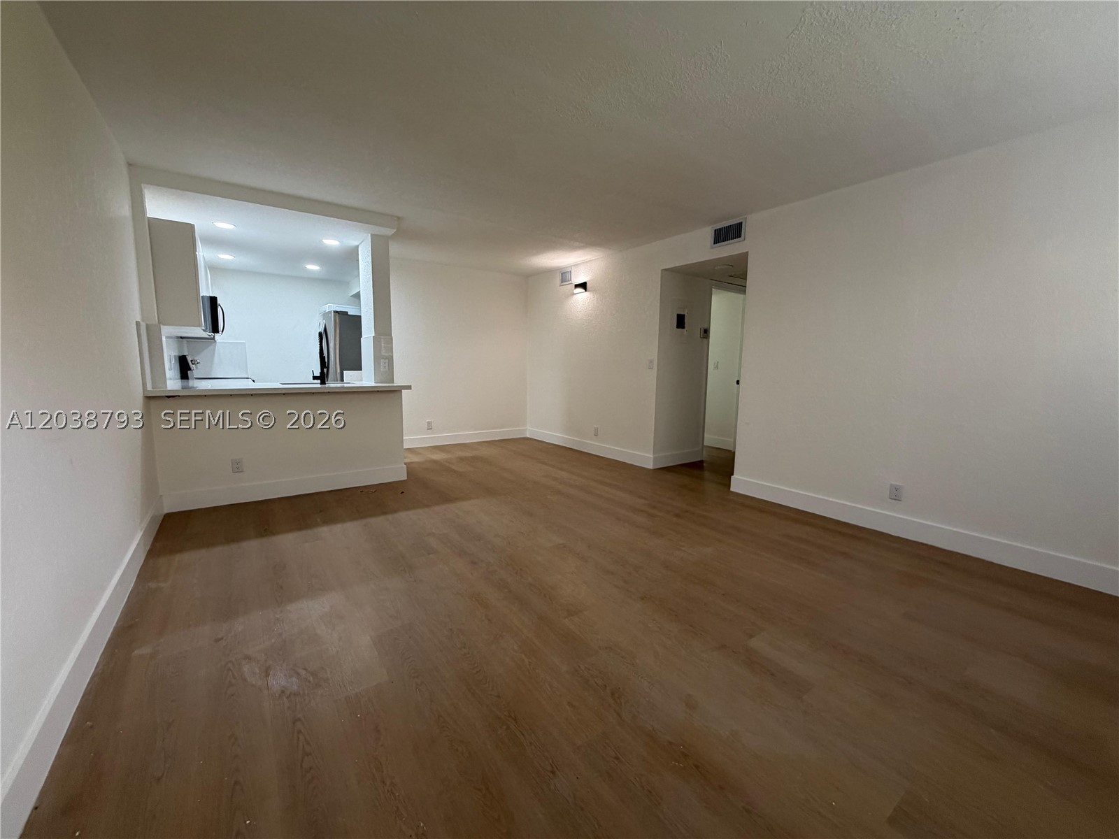 3540 N University Dr C-6 Property Photo 1