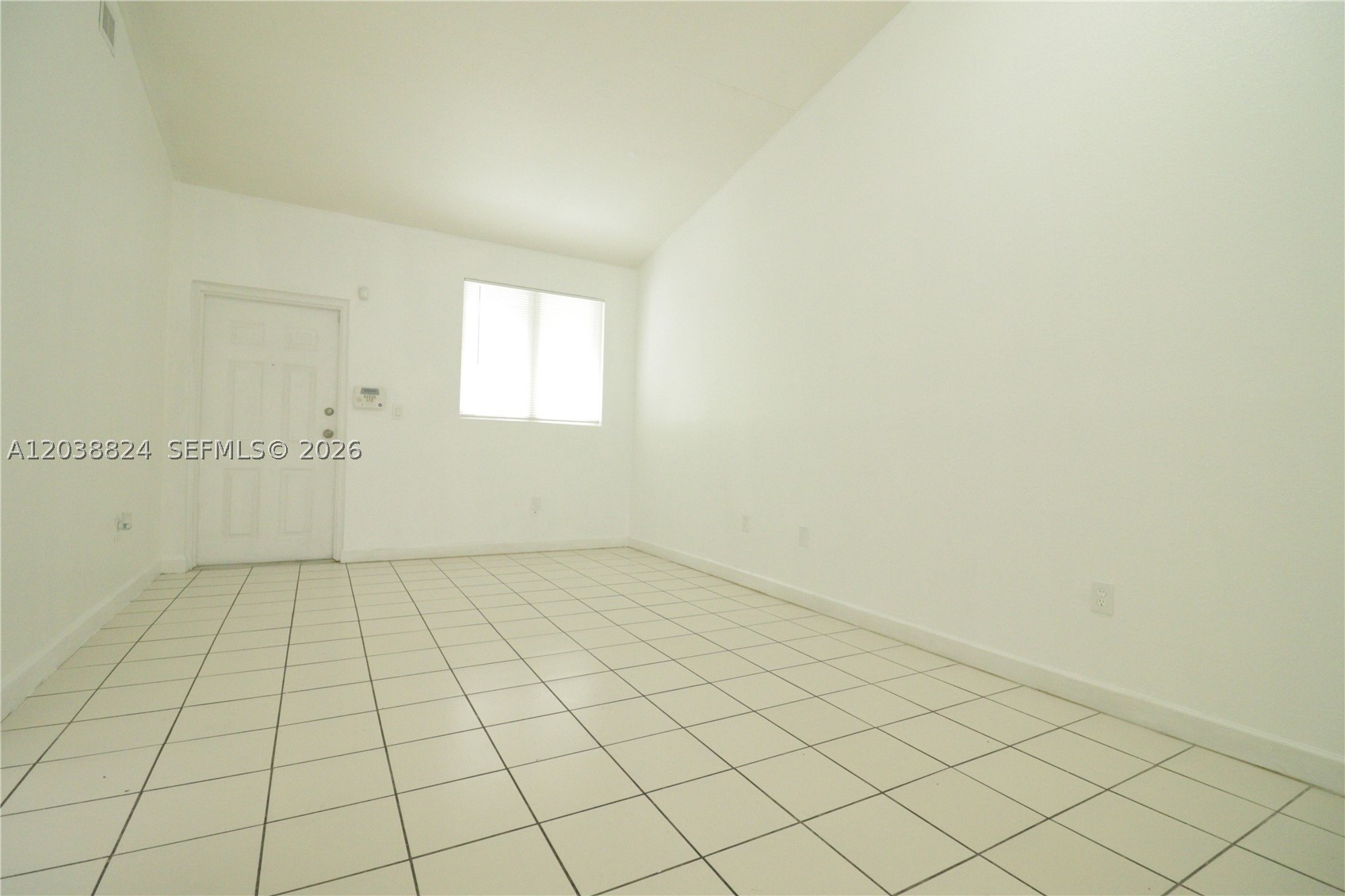 1568 Se 26th St 206 Property Photo 6