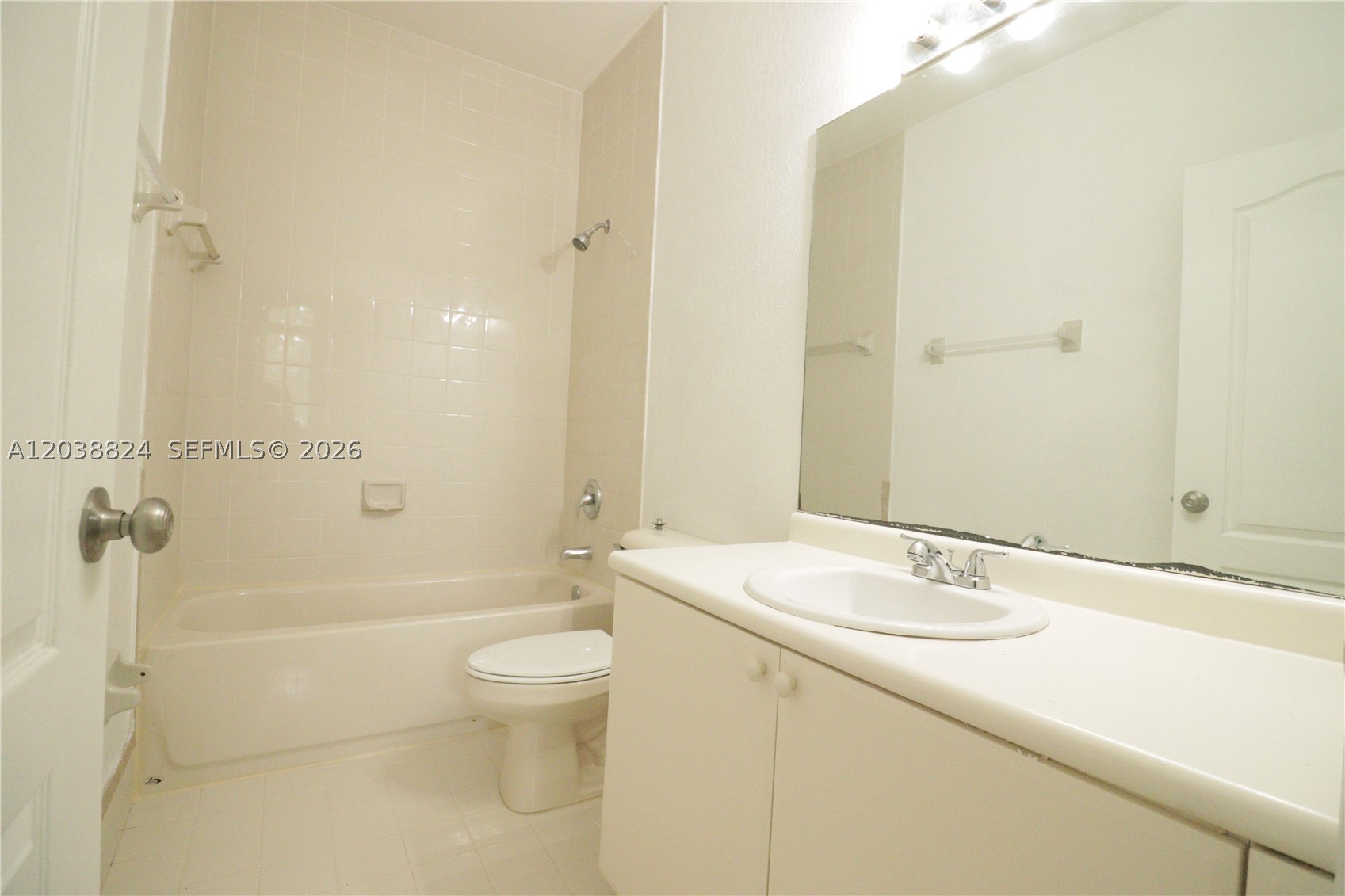 1568 Se 26th St 206 Property Photo 10