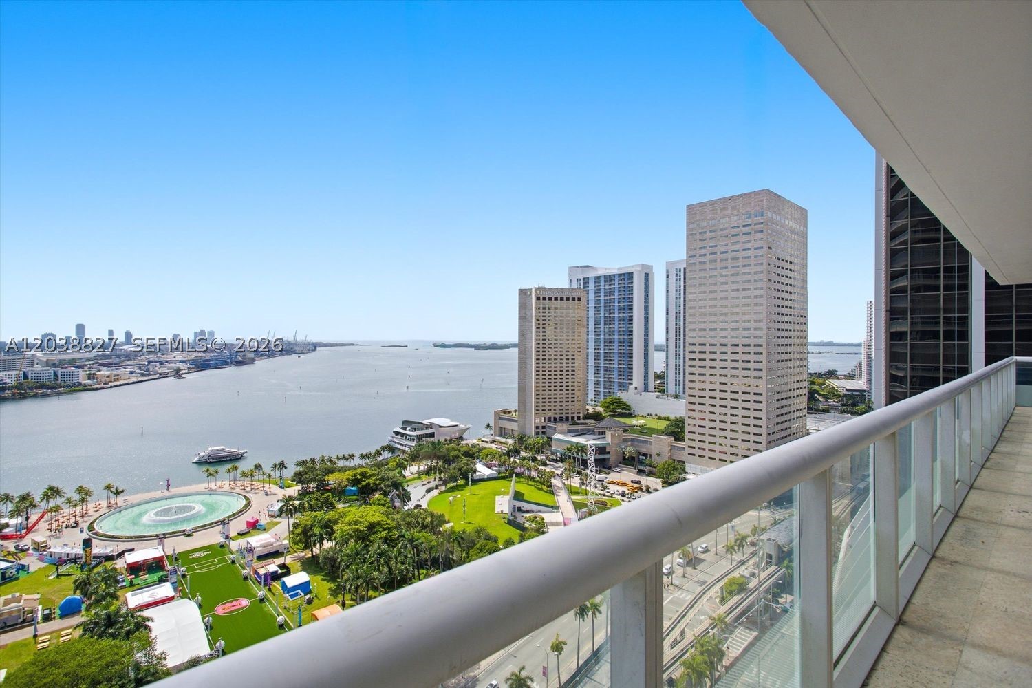 50 Biscayne Blvd 2510 Property Photo 35