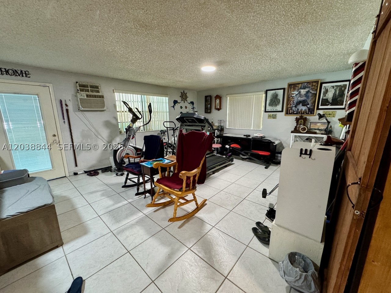 15940 Nw 37th Pl Property Photo 9