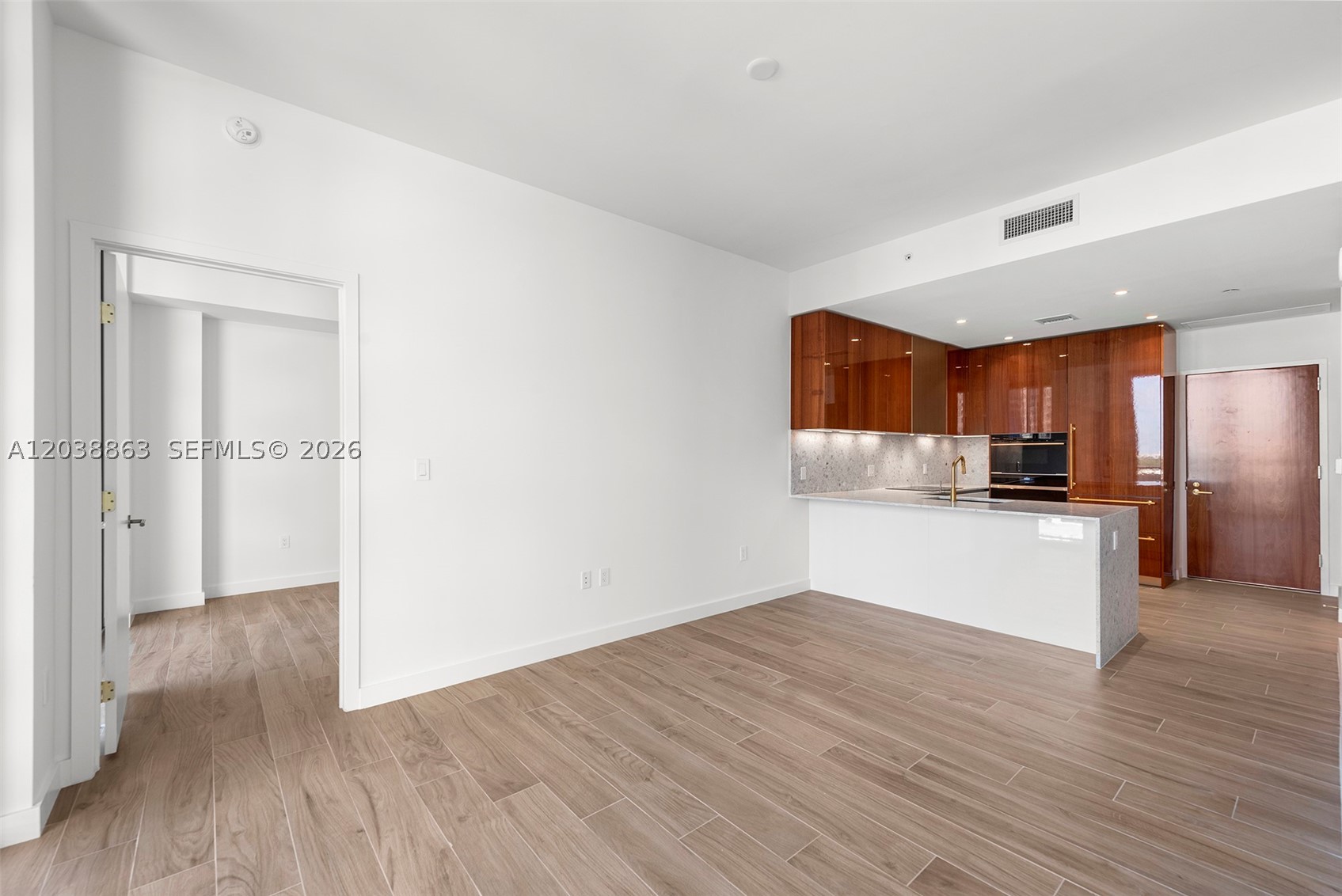 2678 Tigertail Ave 1005 Property Photo 4