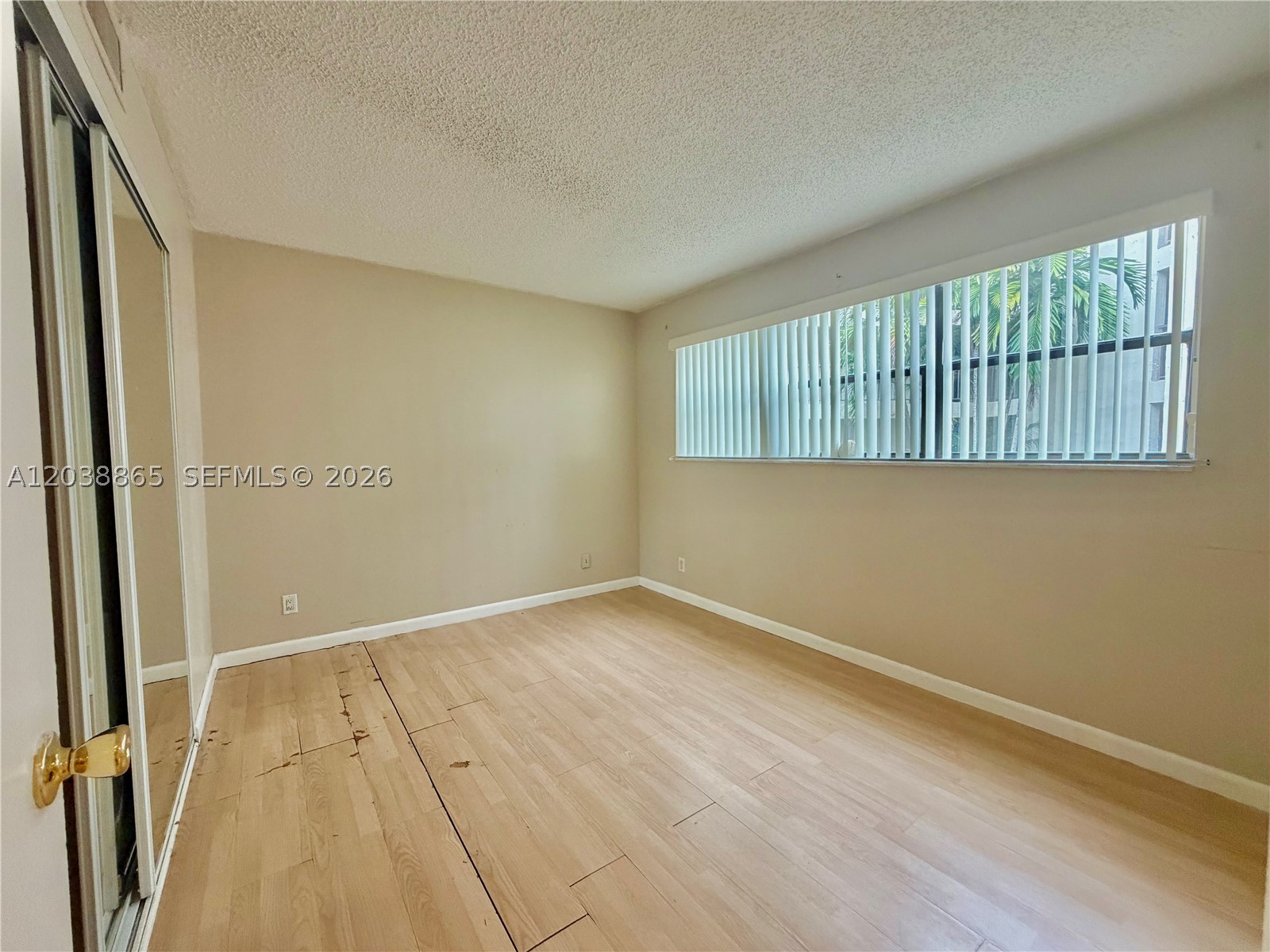 2320 S Cypress Bend Dr 206 Property Photo 13
