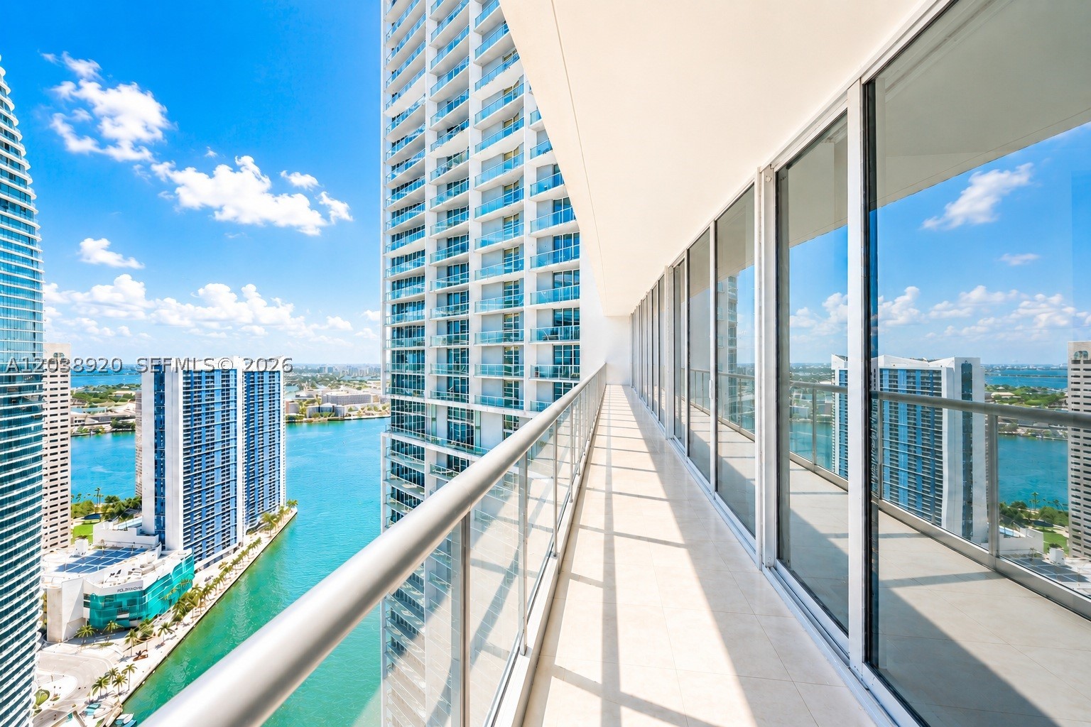 475 Brickell Ave 4315 Property Photo 2
