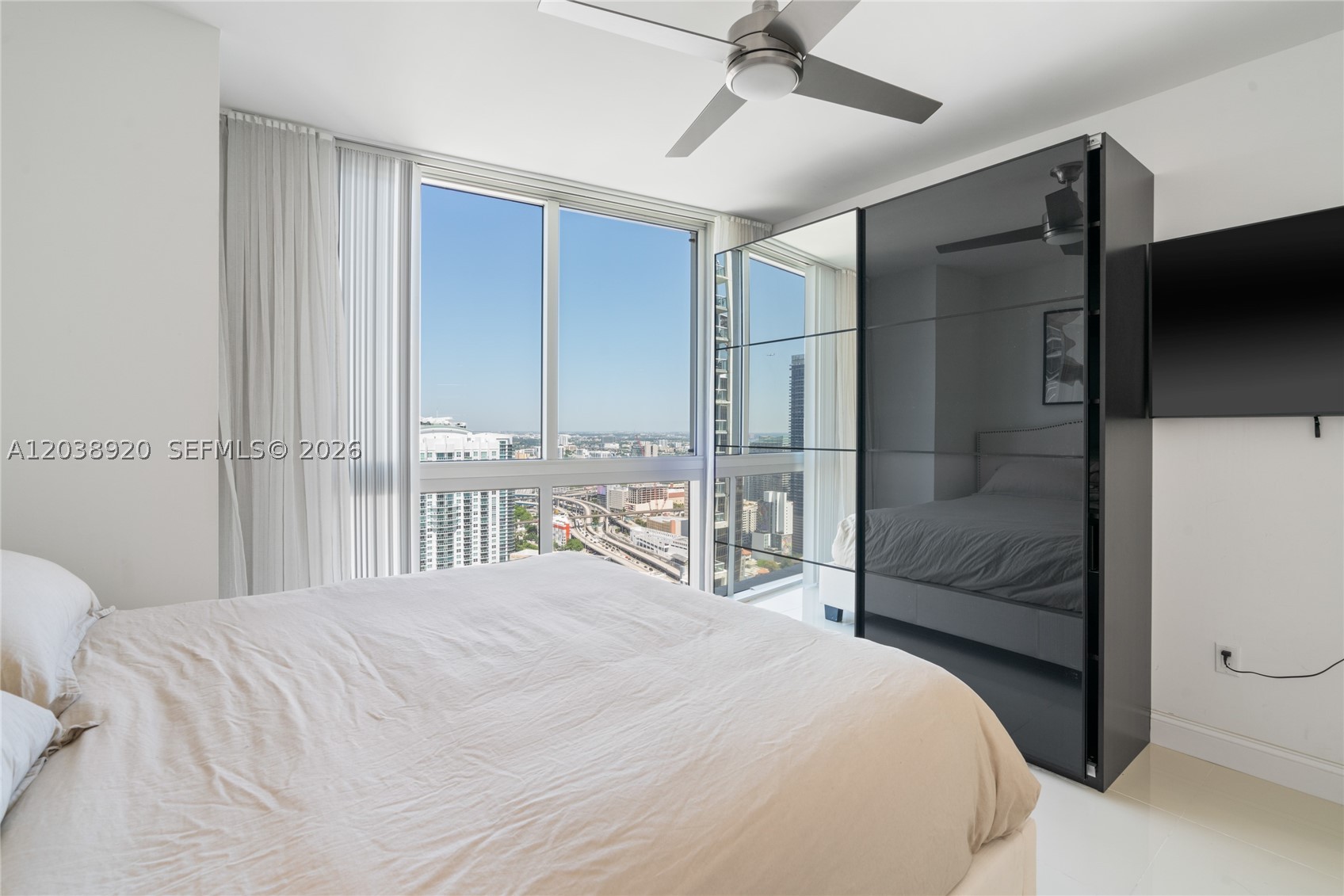 475 Brickell Ave 4315 Property Photo 32