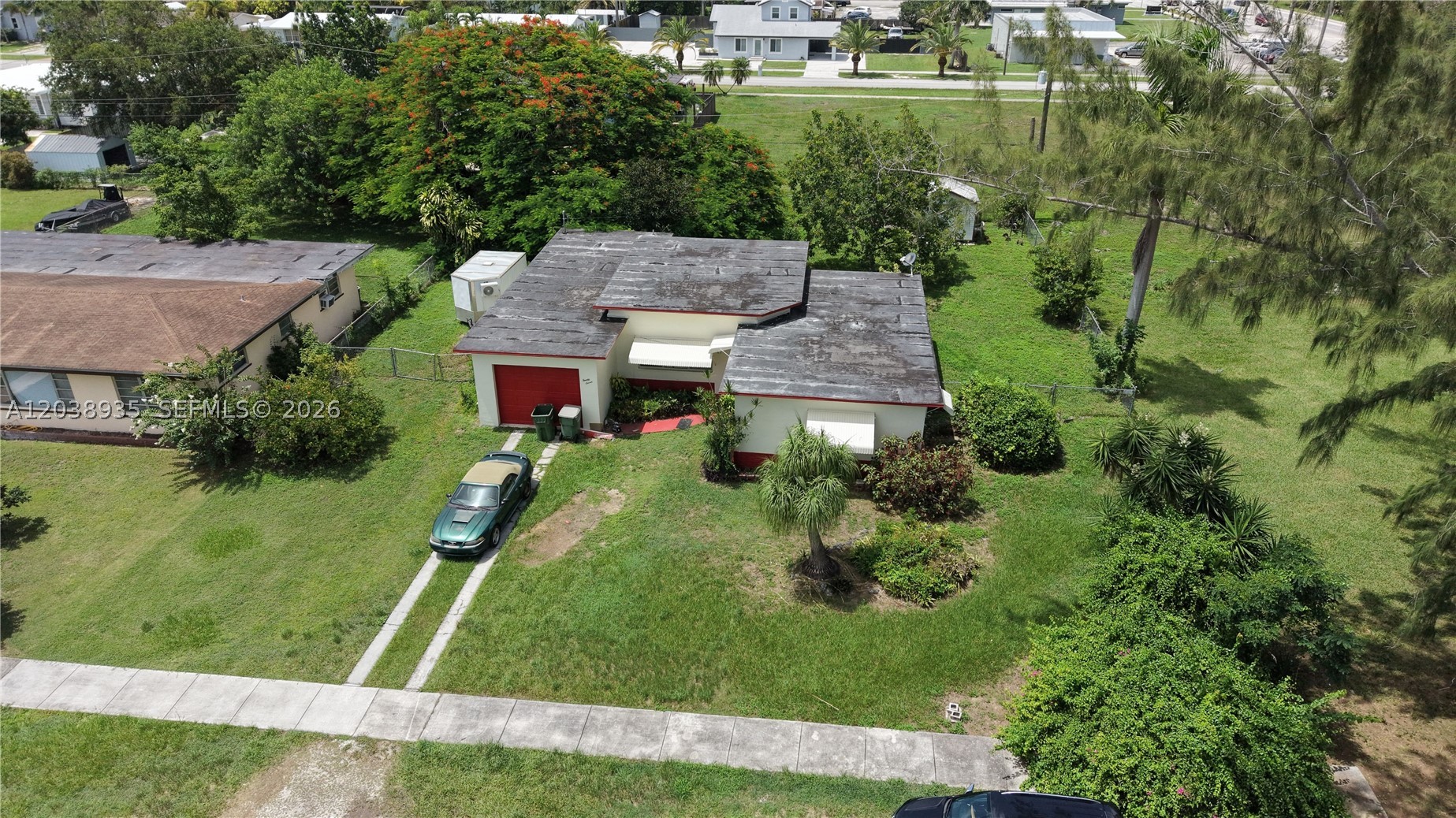 27 Nw 18th St Property Photo 4