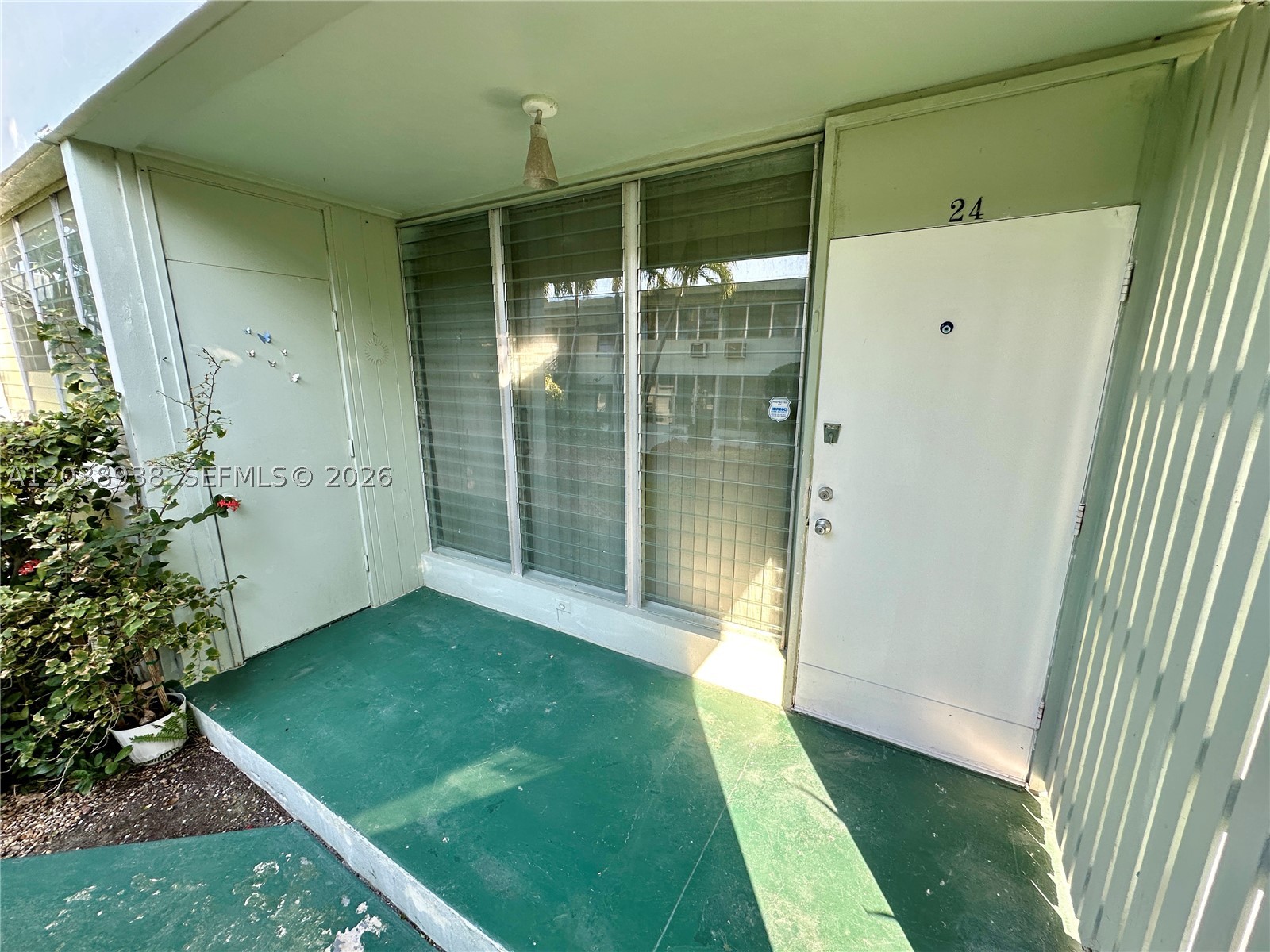 1060 98th St 24 Property Photo 15