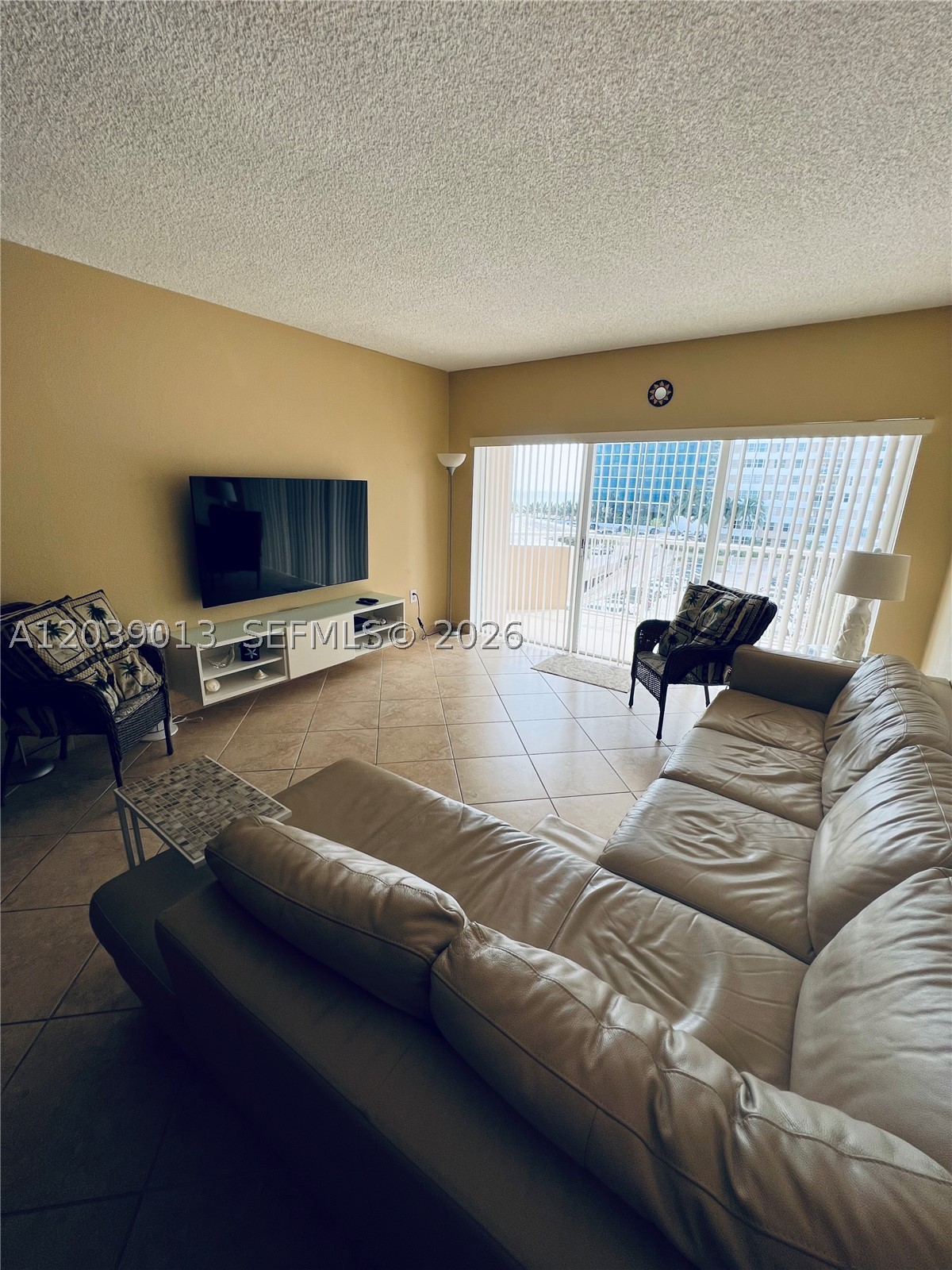 1950 S Ocean Dr 4c Property Photo 3
