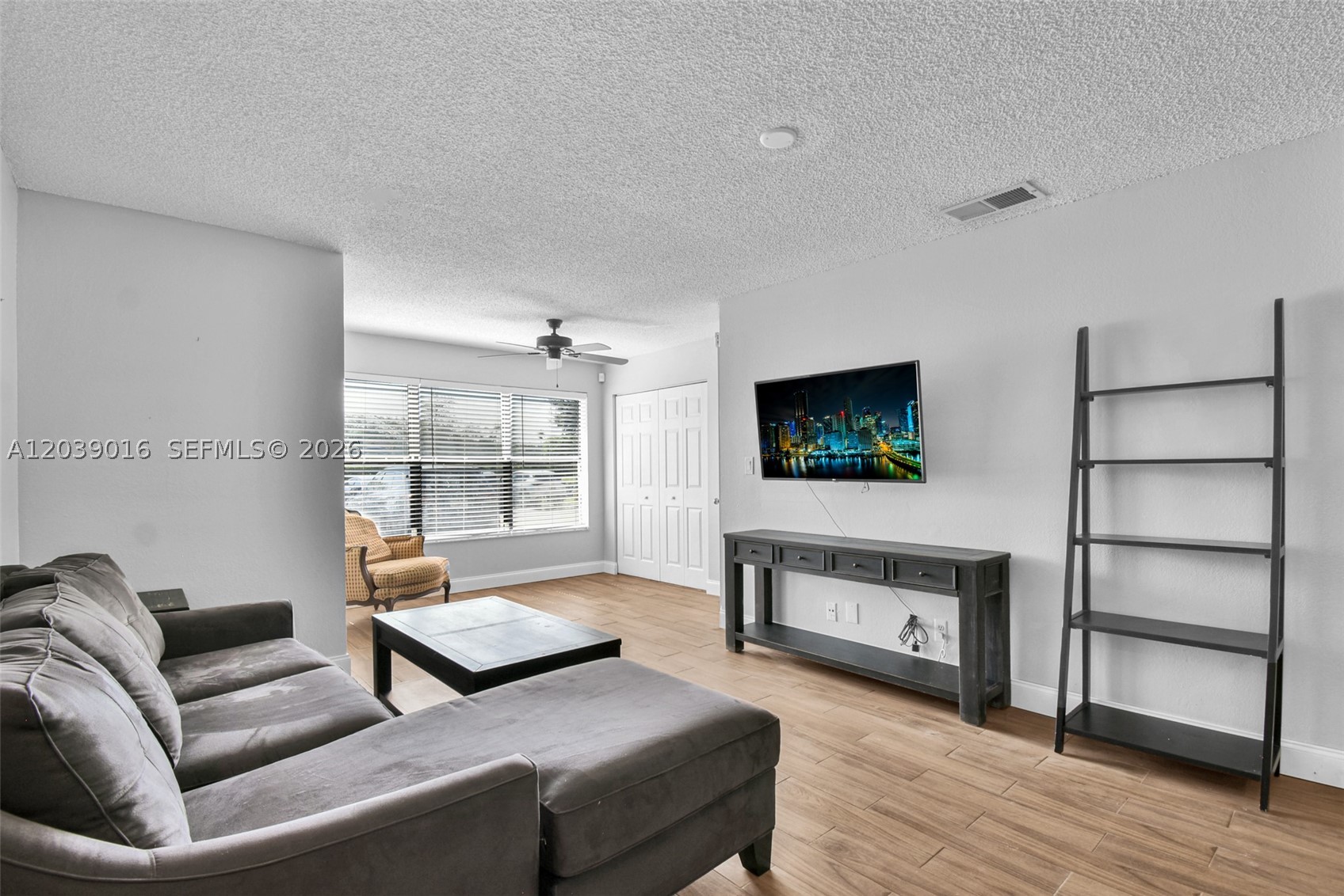 2866 S University Dr 5105 Property Photo 17