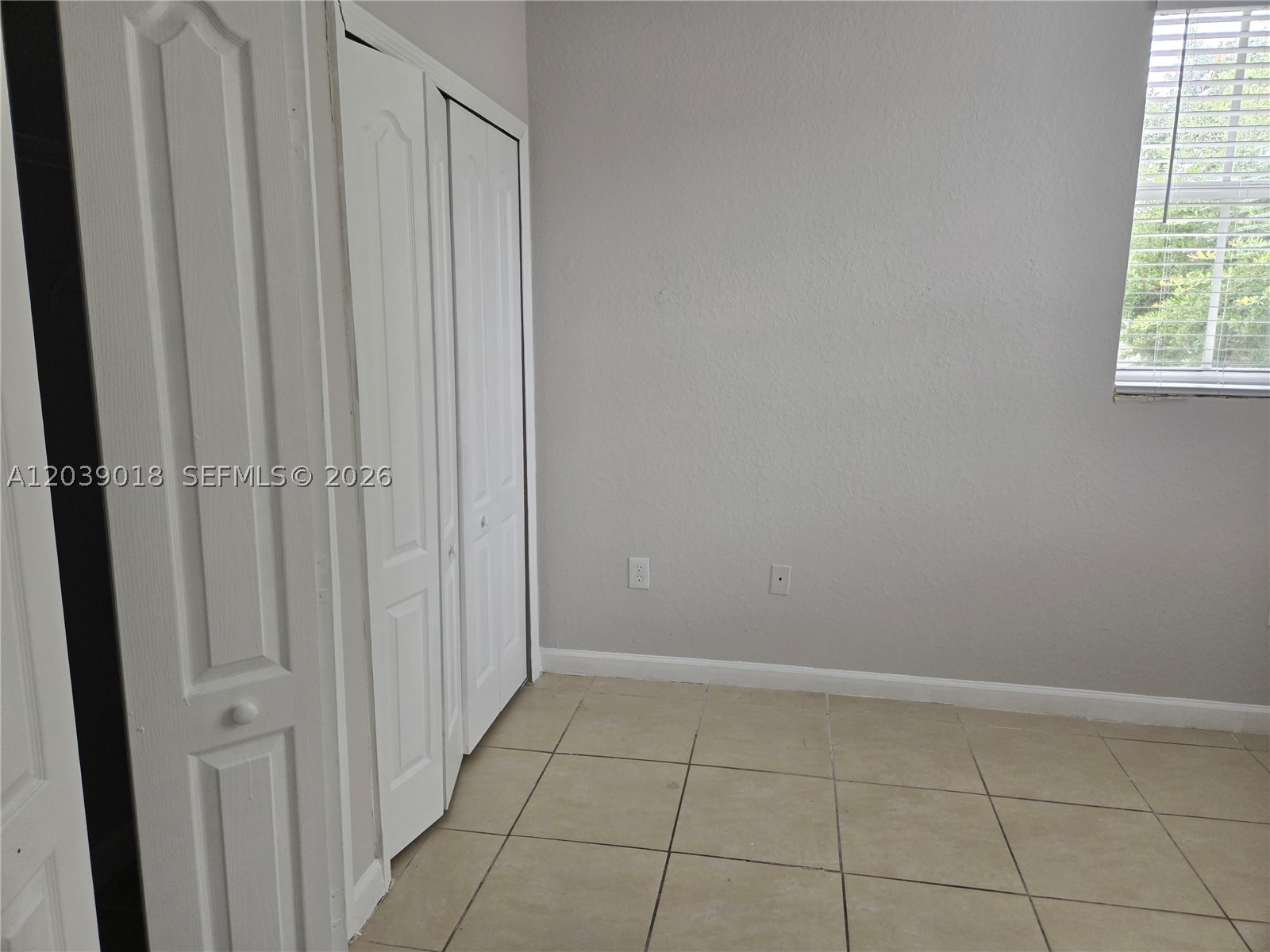 2460 Se 16th Ter 200 Property Photo 4