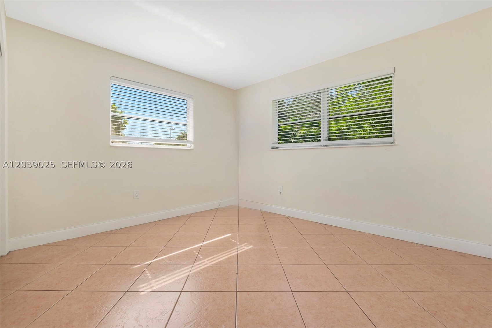 2211 Nw 64th Ave Property Photo 13