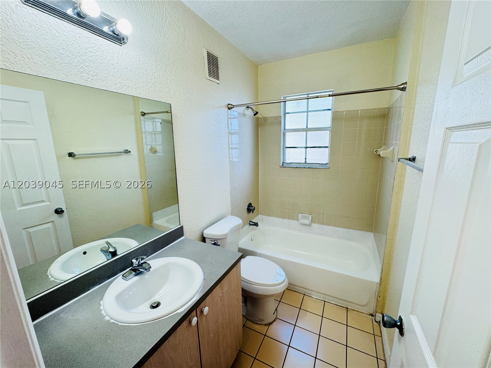 705 Belmont Ln 705 Property Photo 23