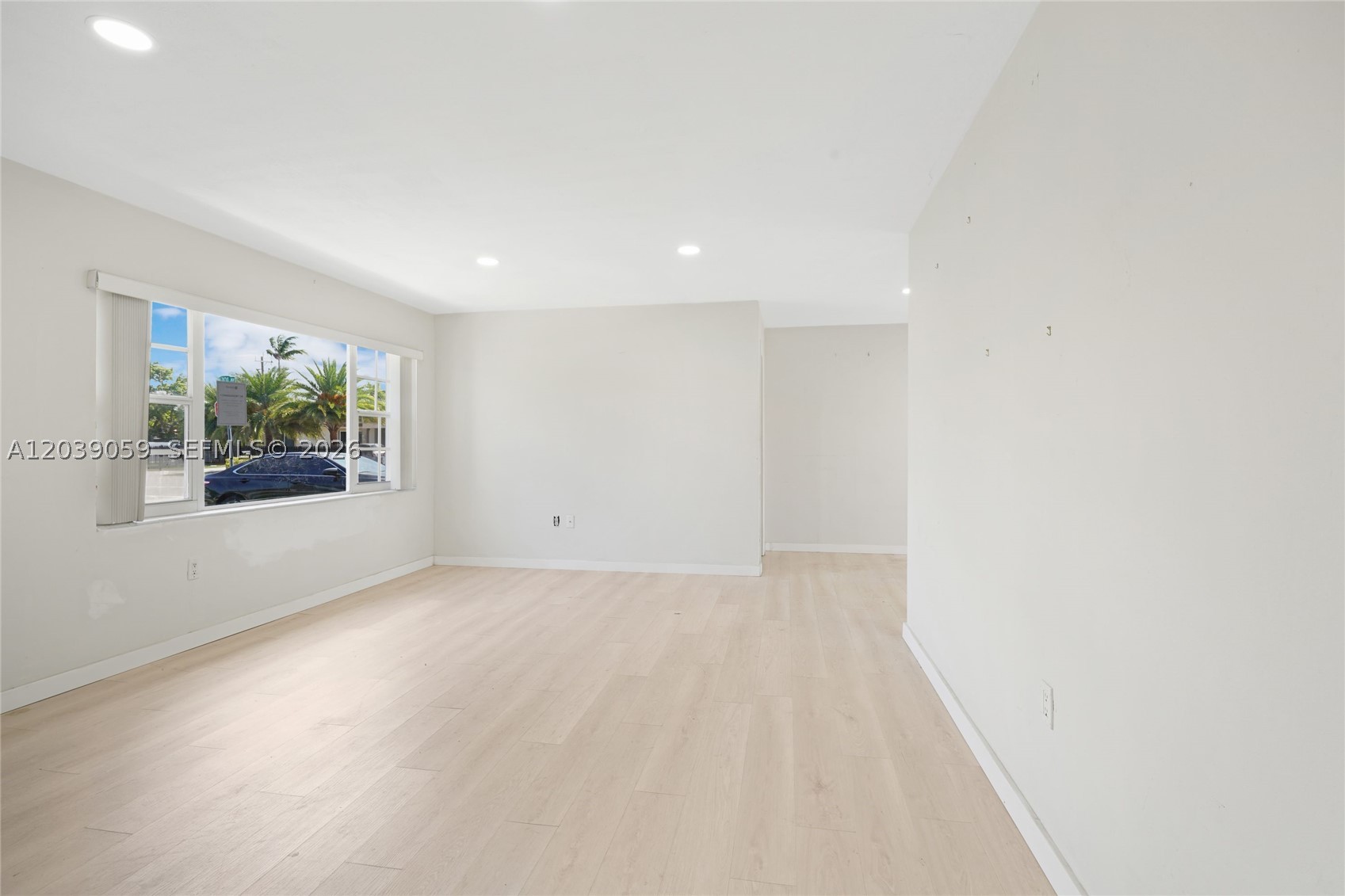 10051 Sw 13th Ter Property Photo 4