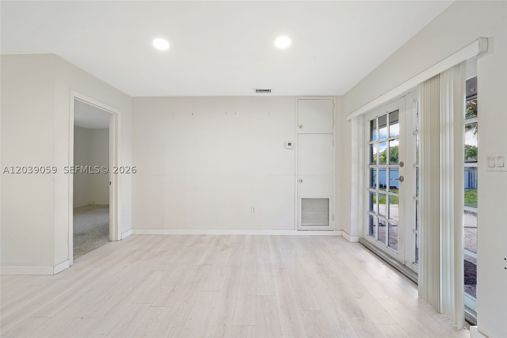 10051 Sw 13th Ter Property Photo 6
