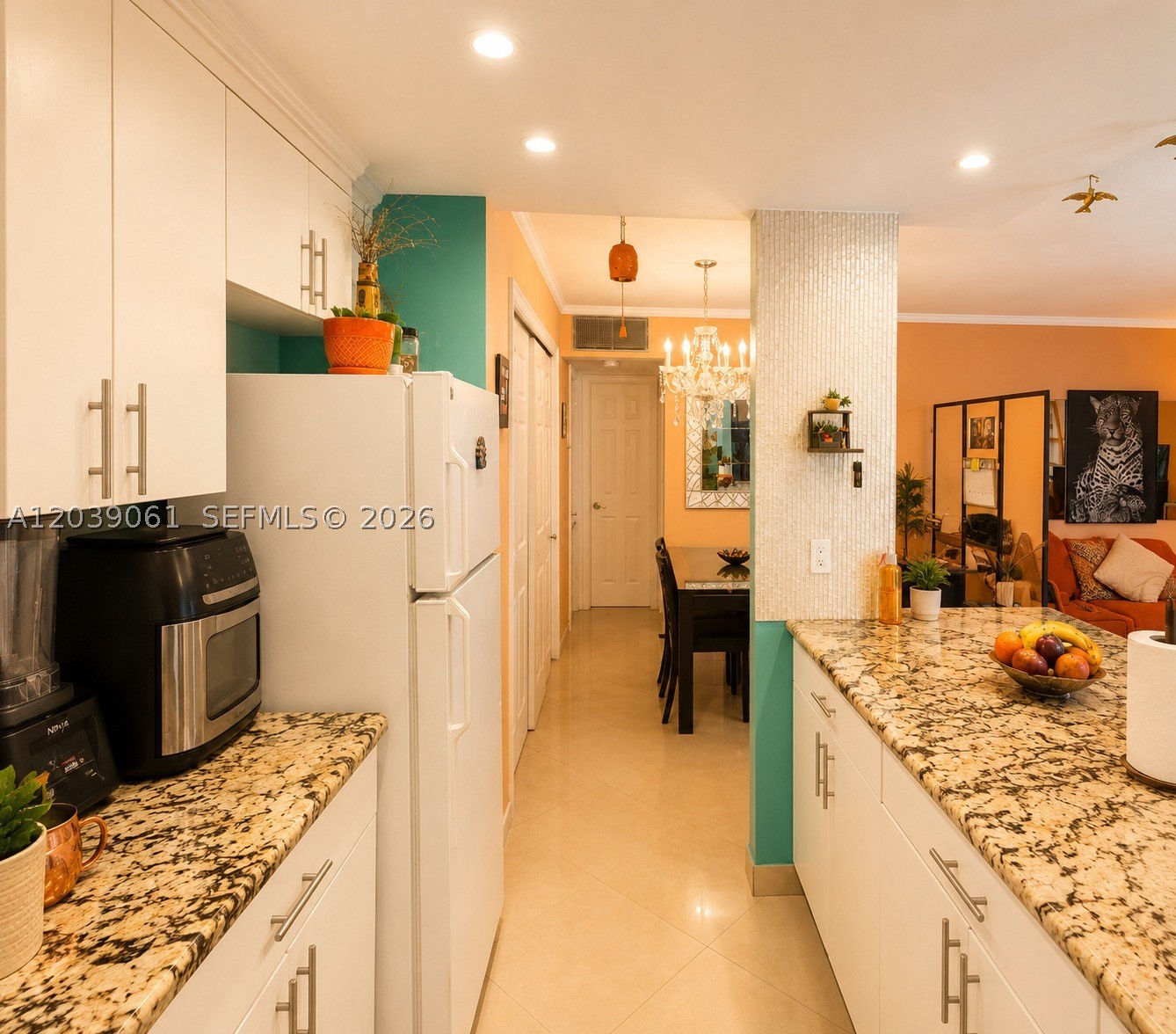 1725 James Ave 12a Property Photo 14