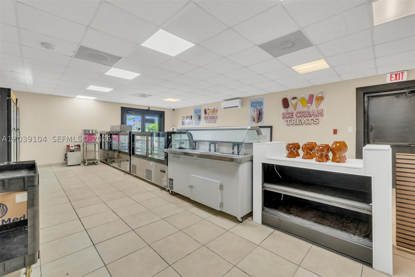 A12039104 Property Photo 26