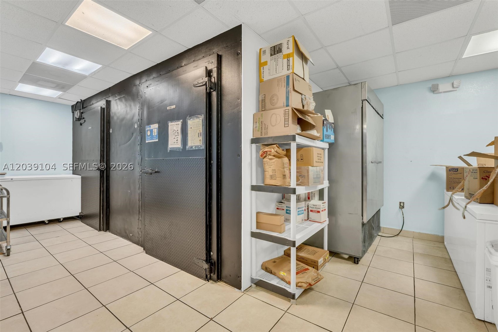 A12039104 Property Photo 27