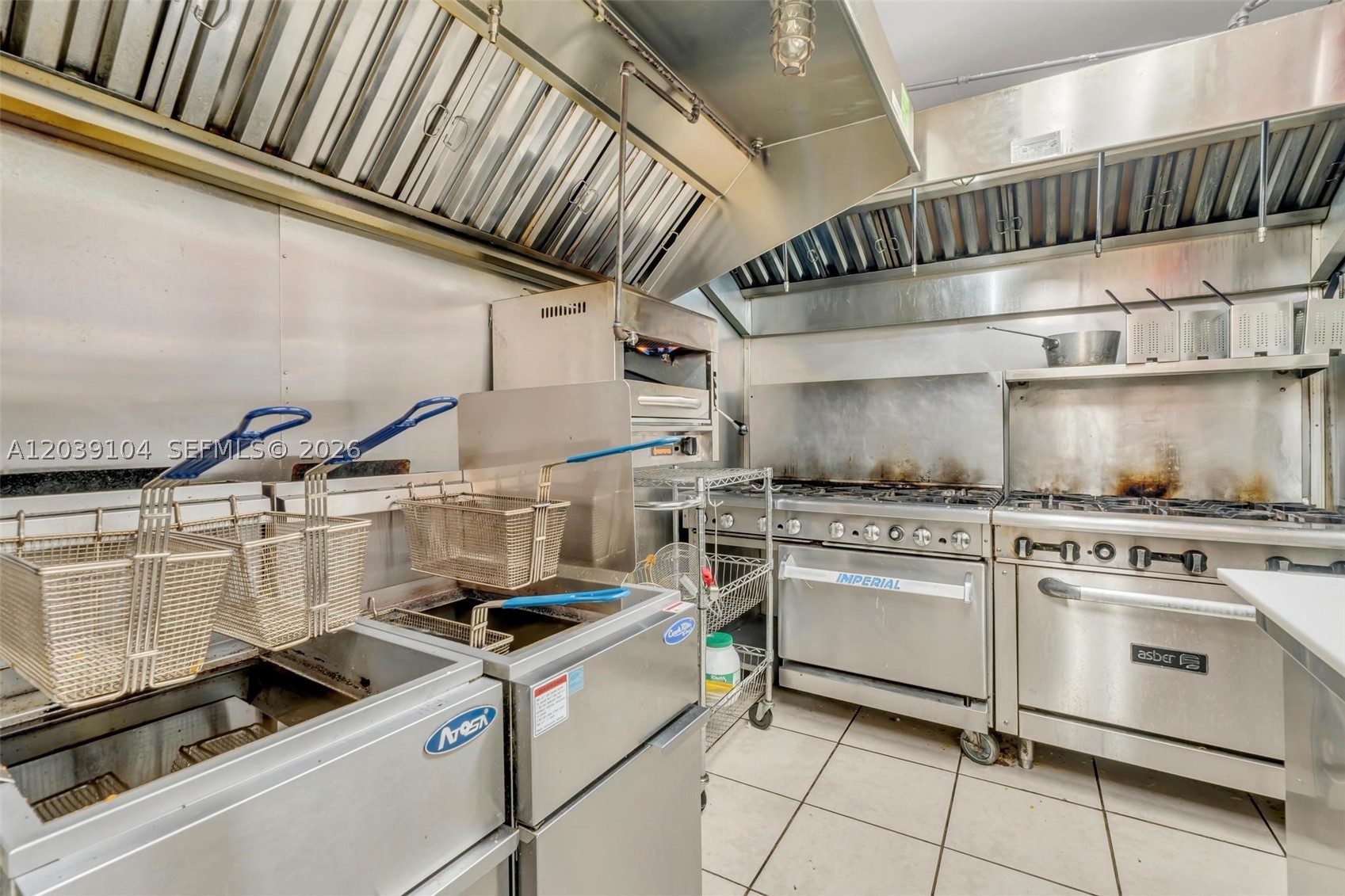 A12039104 Property Photo 33