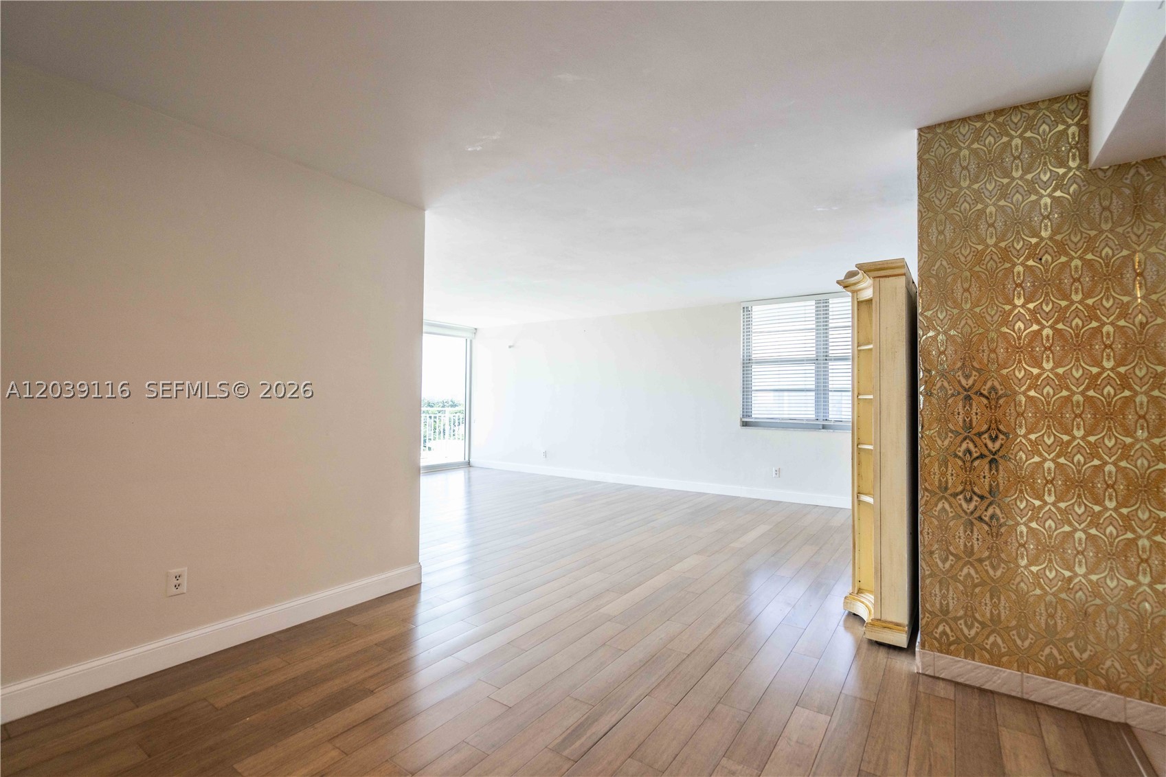 9500 W Bay Harbor Dr 7d Property Photo 11