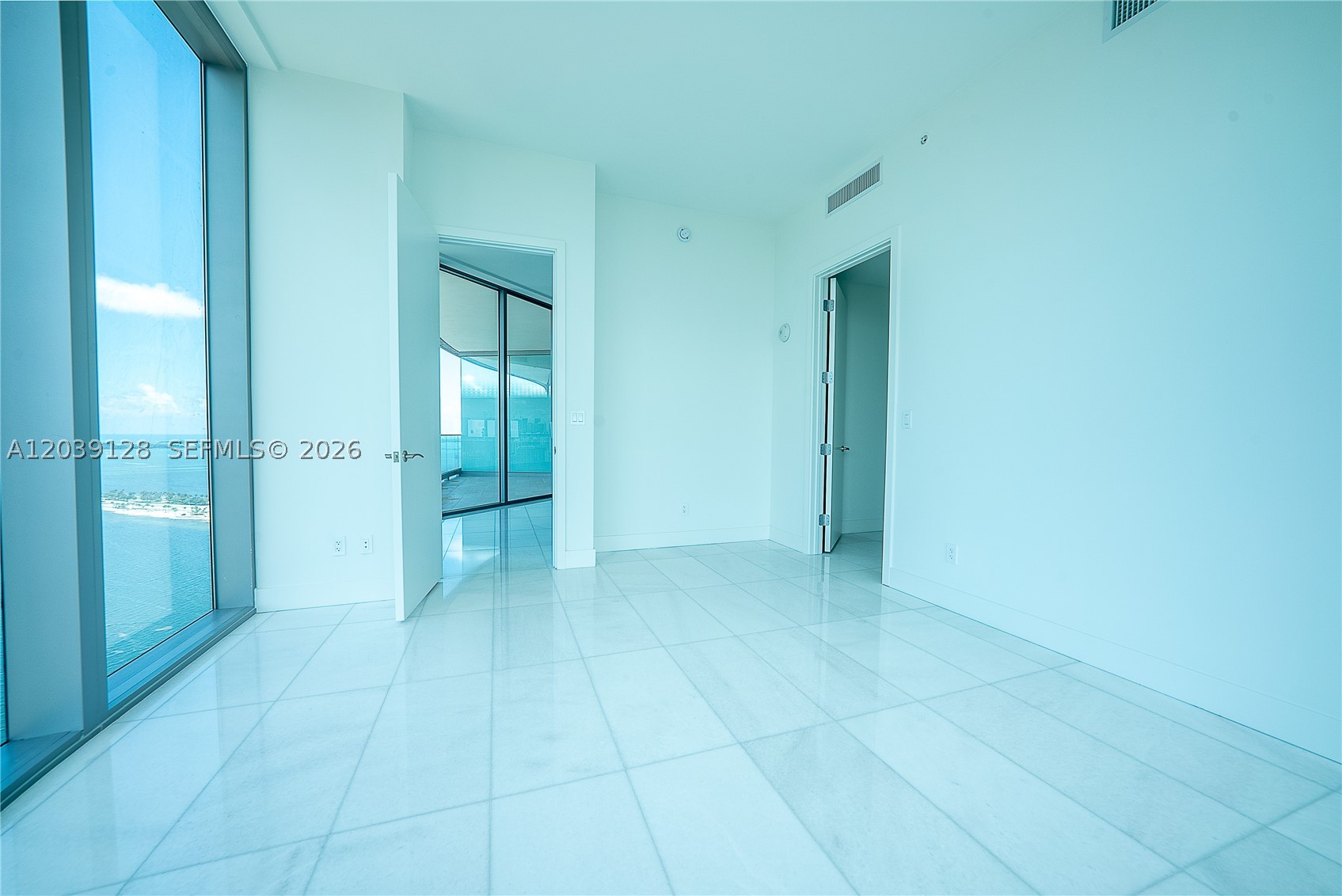A12039128 Property Photo 7