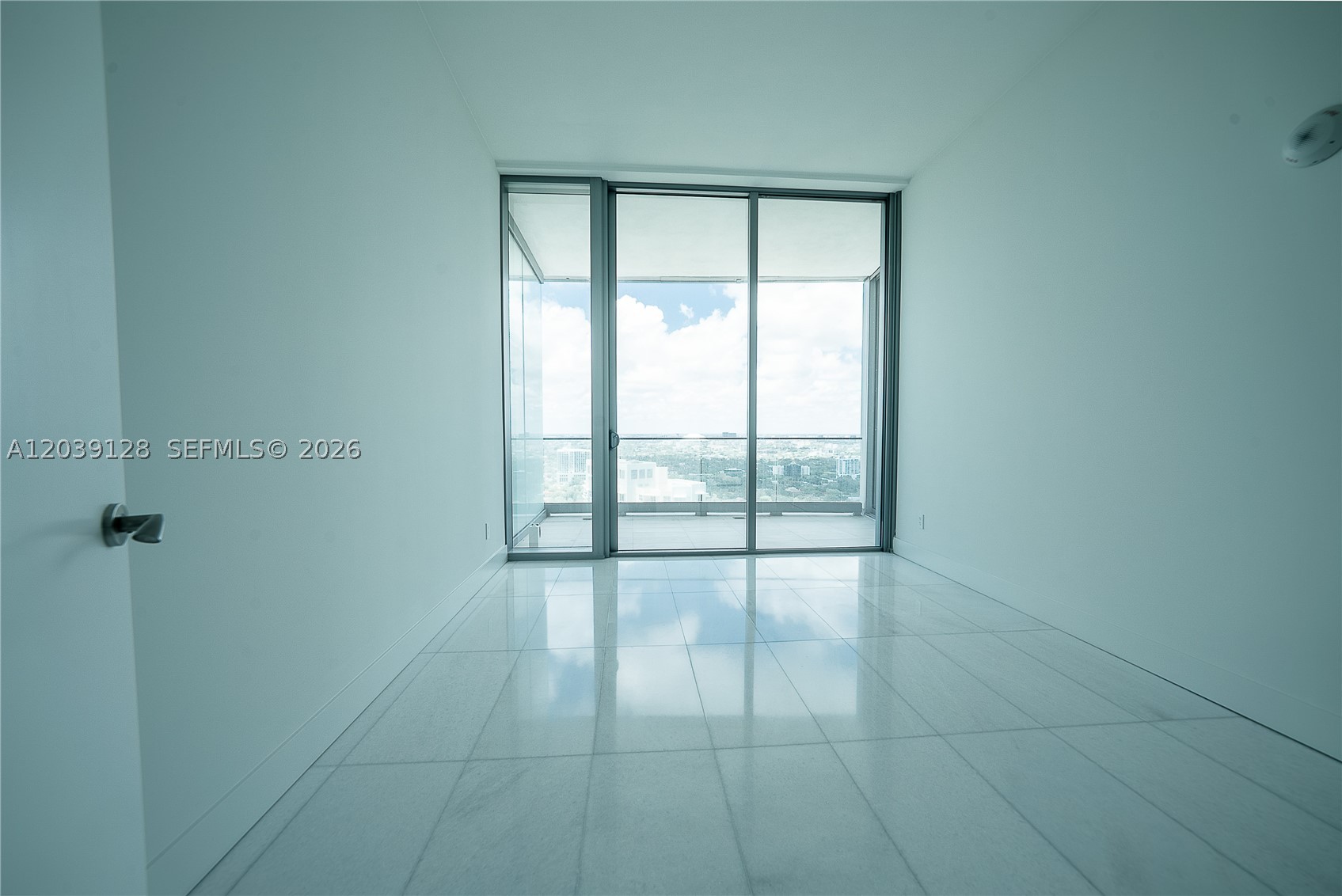 A12039128 Property Photo 23