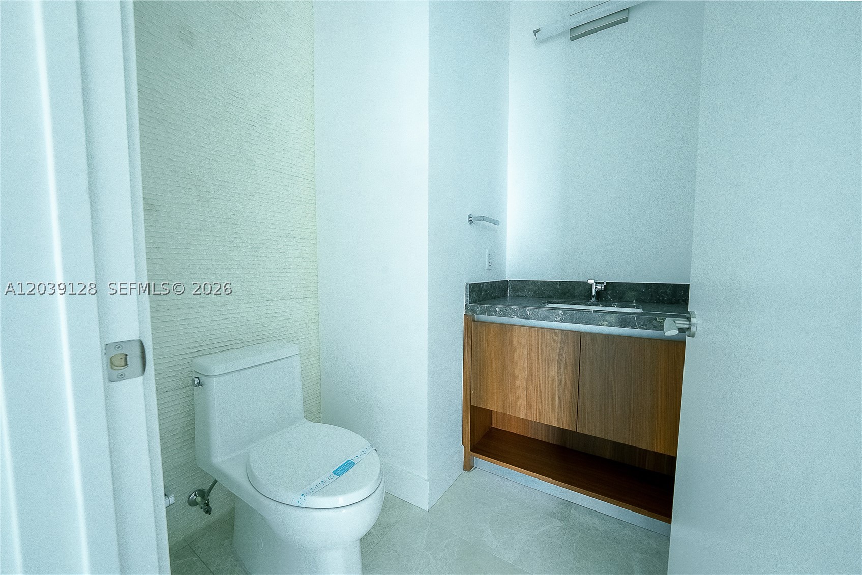 A12039128 Property Photo 25