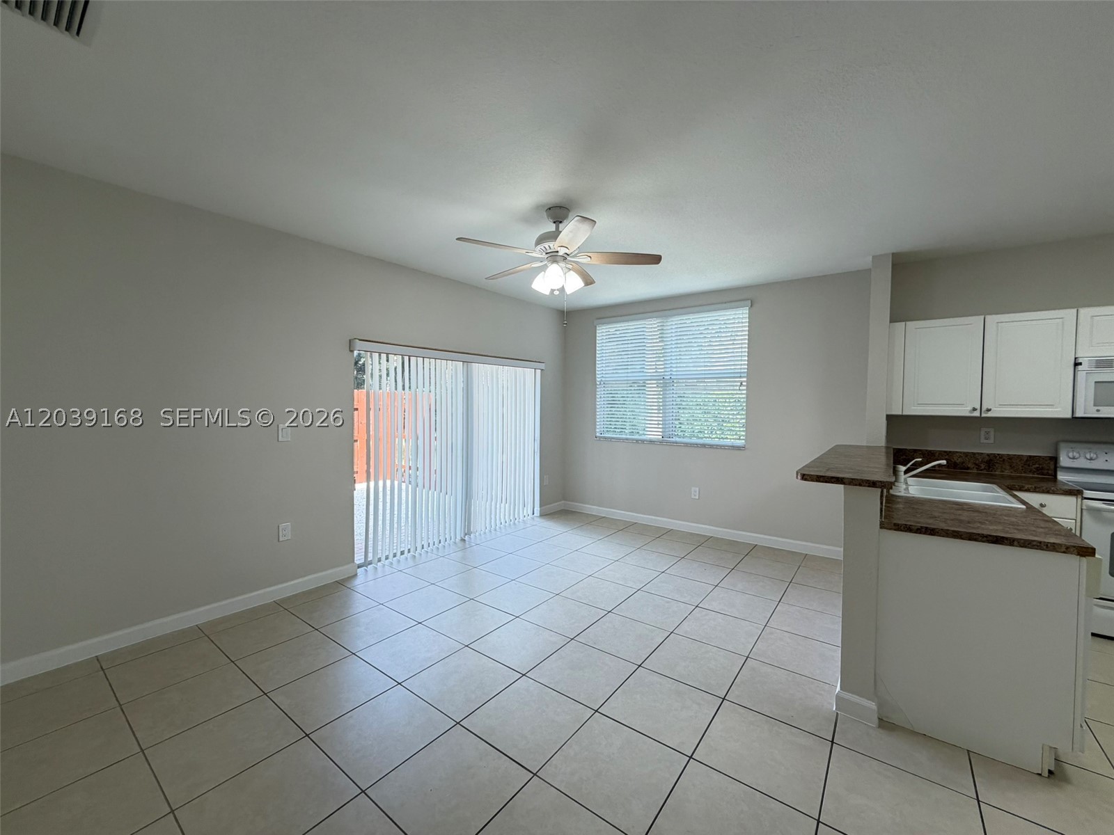 1720 Ne 33rd Ave 102-5 Property Photo 6