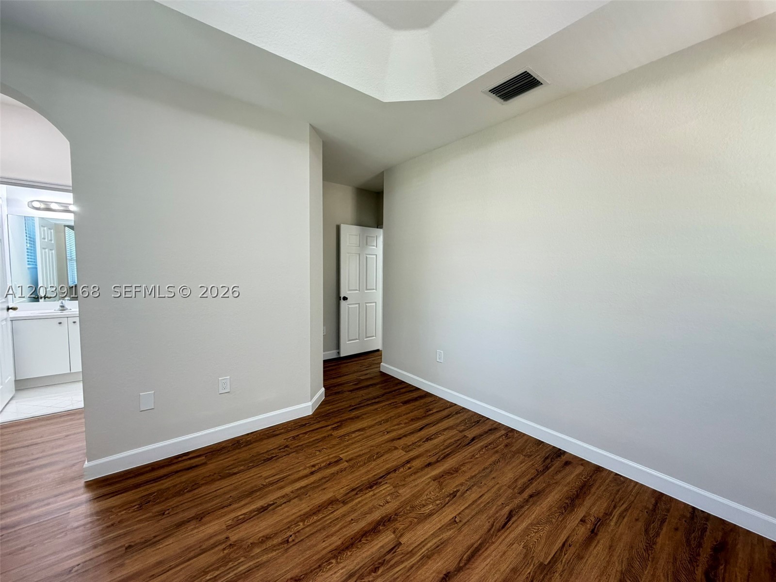 1720 Ne 33rd Ave 102-5 Property Photo 17