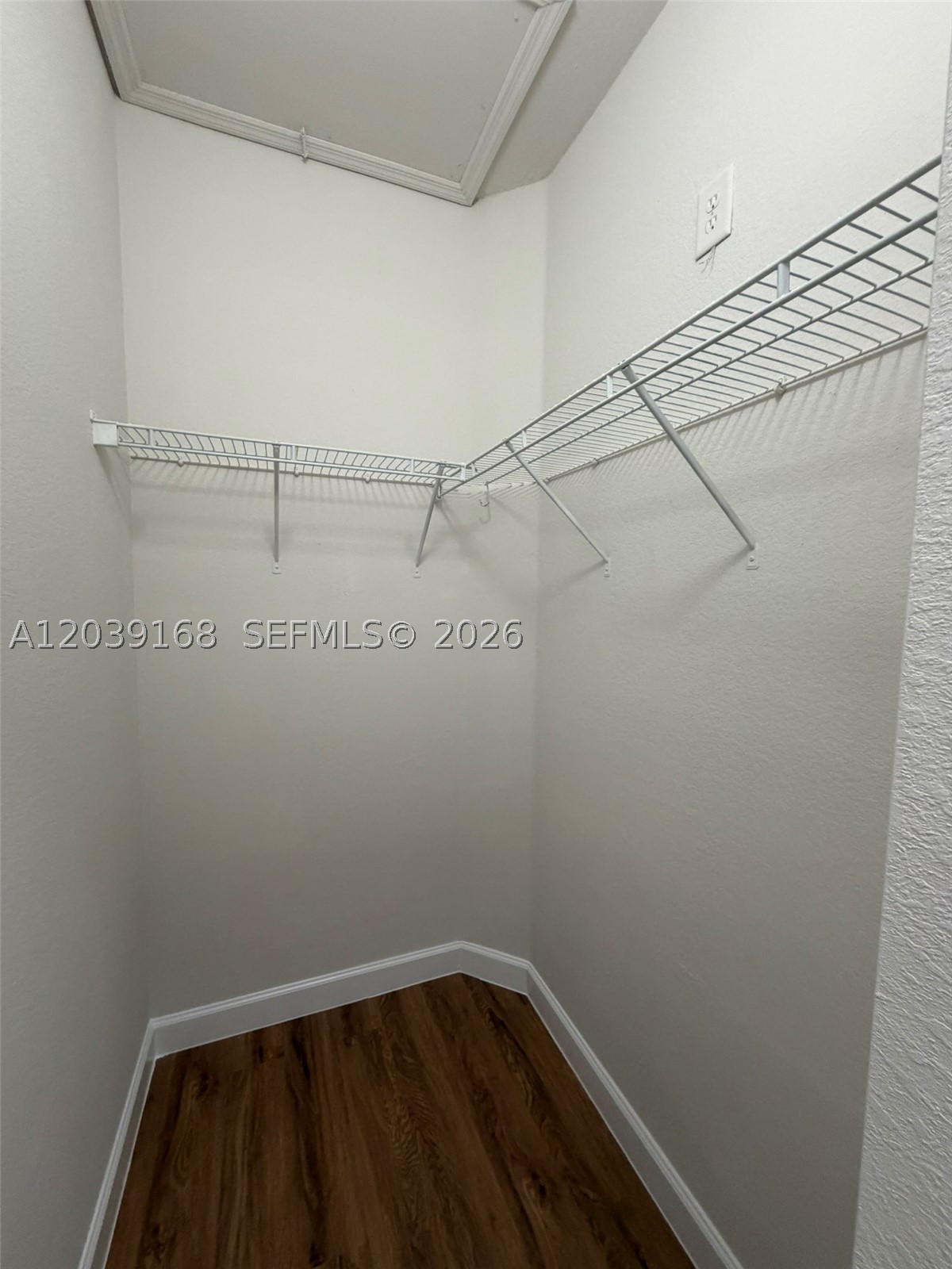 1720 Ne 33rd Ave 102-5 Property Photo 20