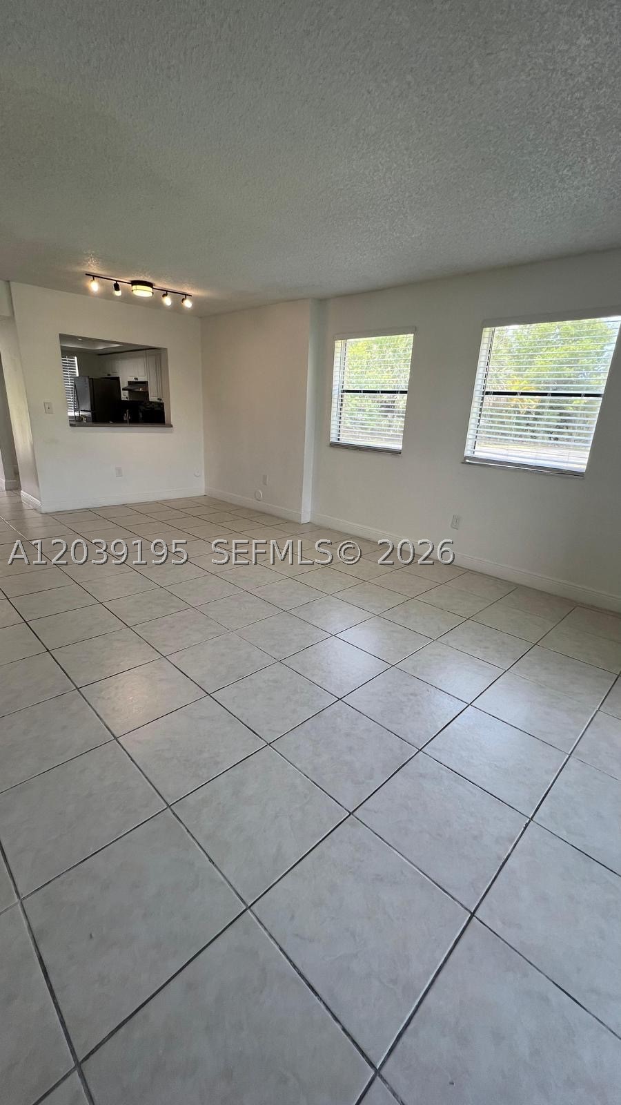 A12039195 Property Photo 15