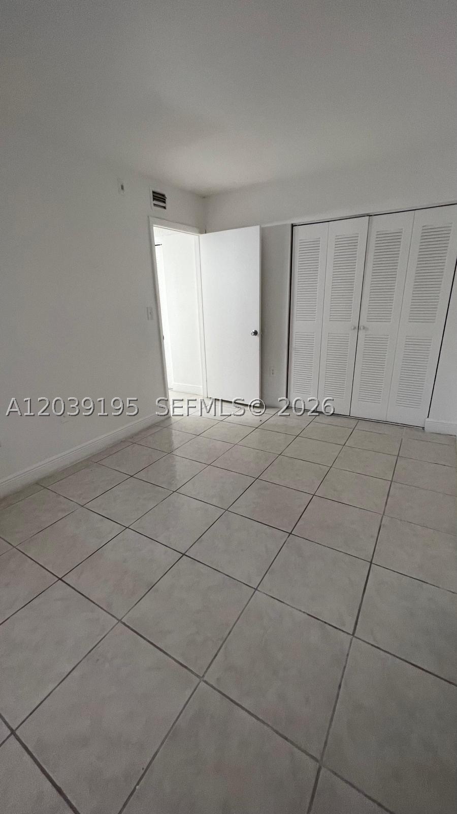 A12039195 Property Photo 19