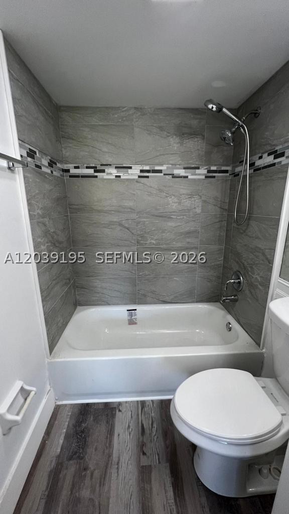 A12039195 Property Photo 26