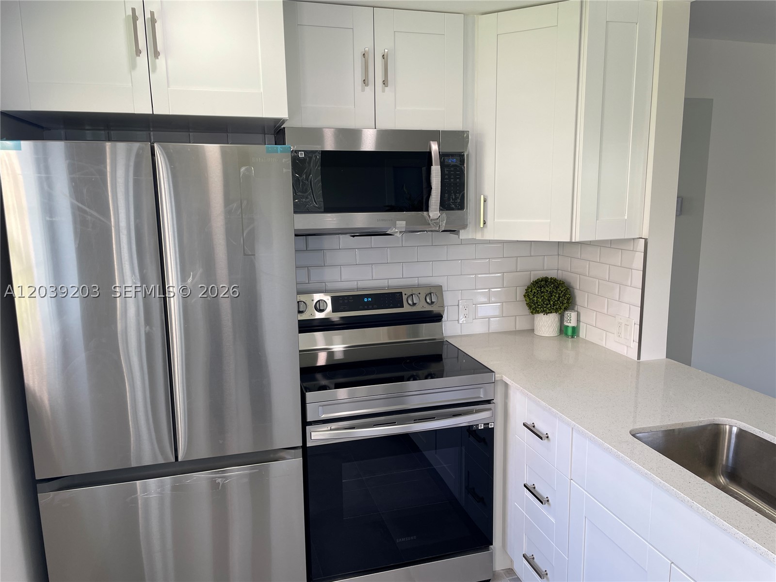 136 Brighton D 136 Property Photo 1