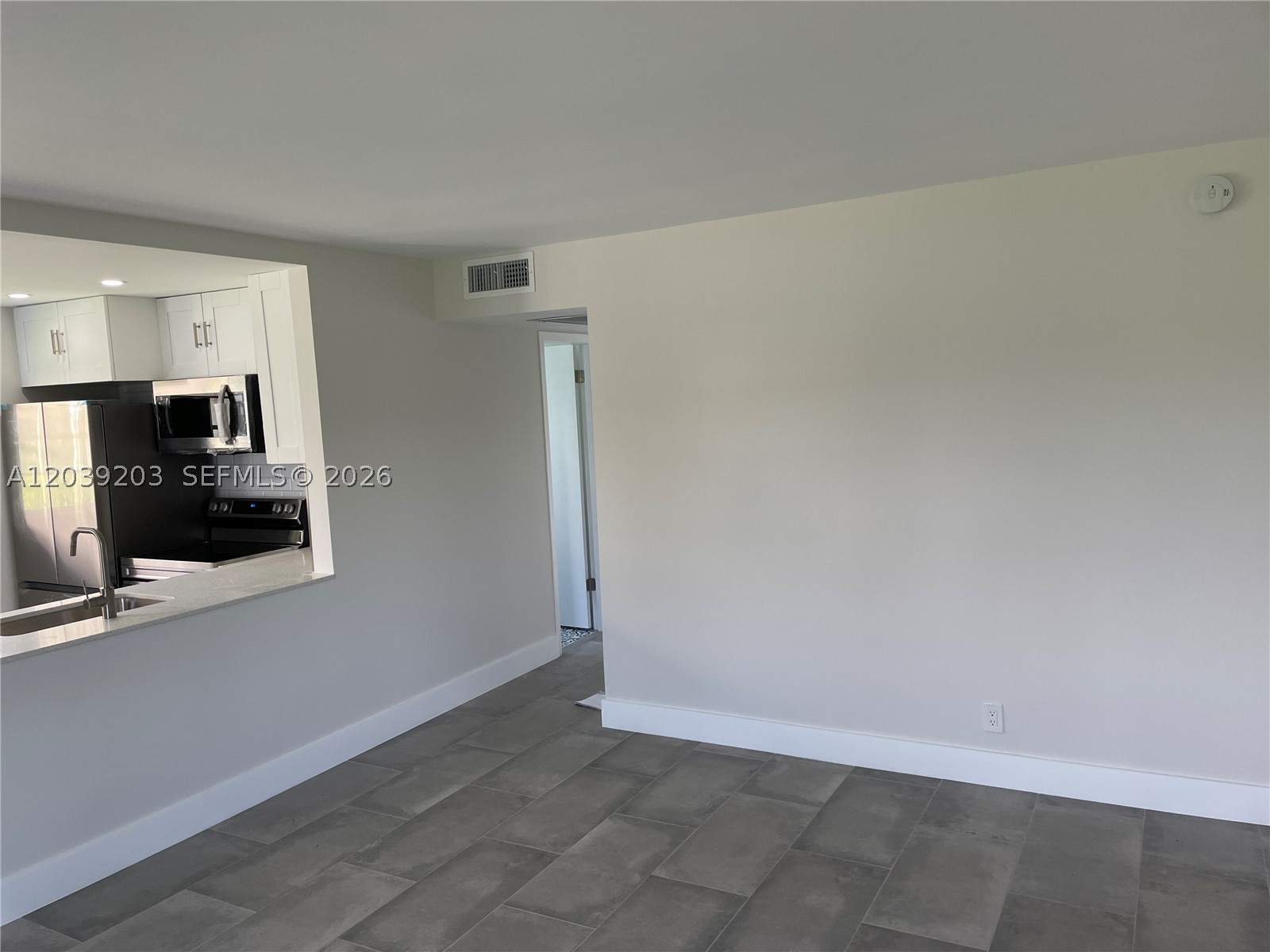 136 Brighton D 136 Property Photo 8