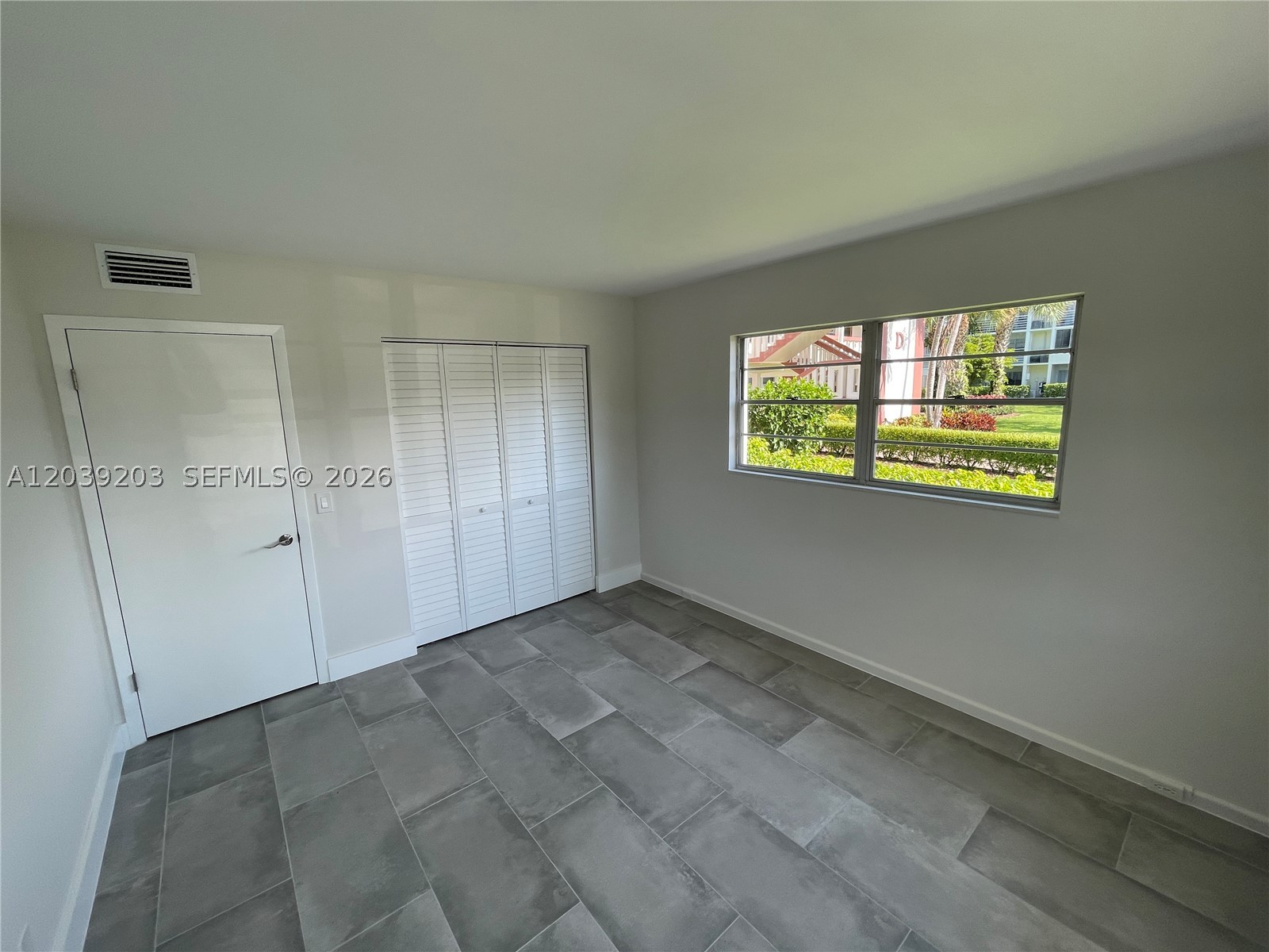 136 Brighton D 136 Property Photo 31