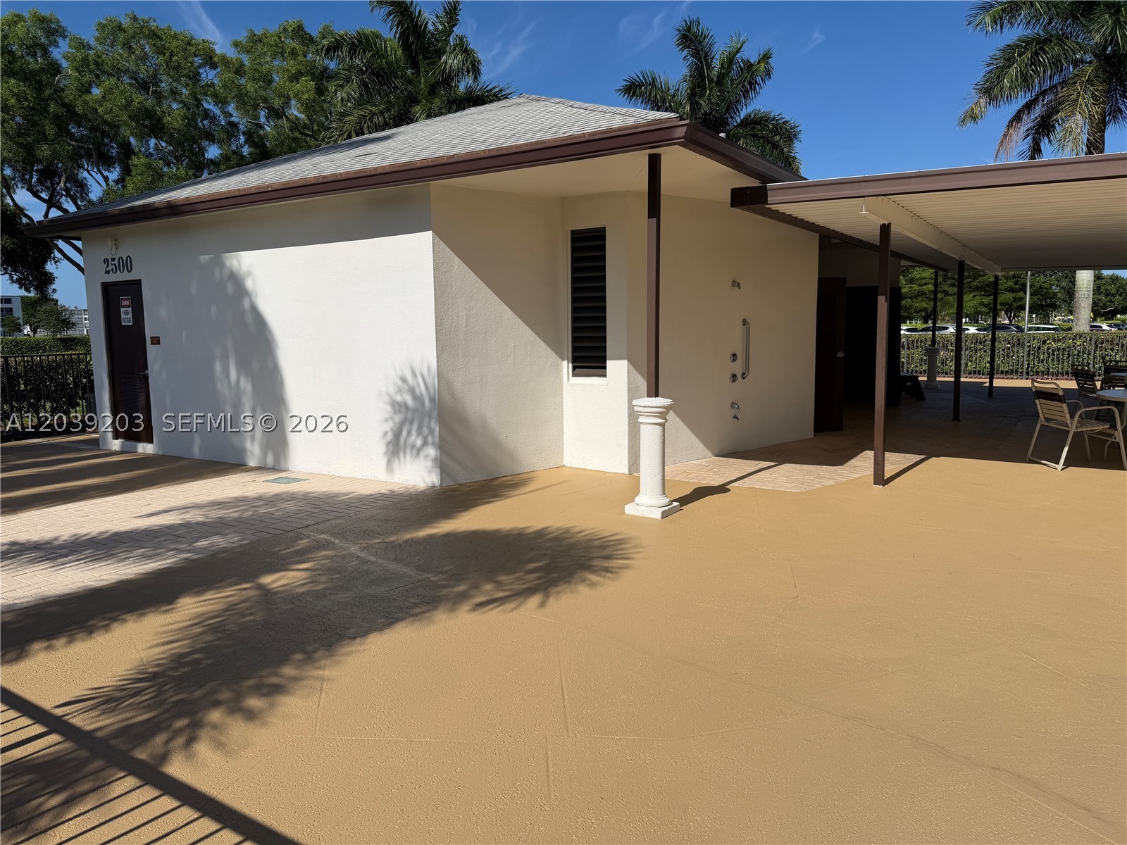 136 Brighton D 136 Property Photo 50