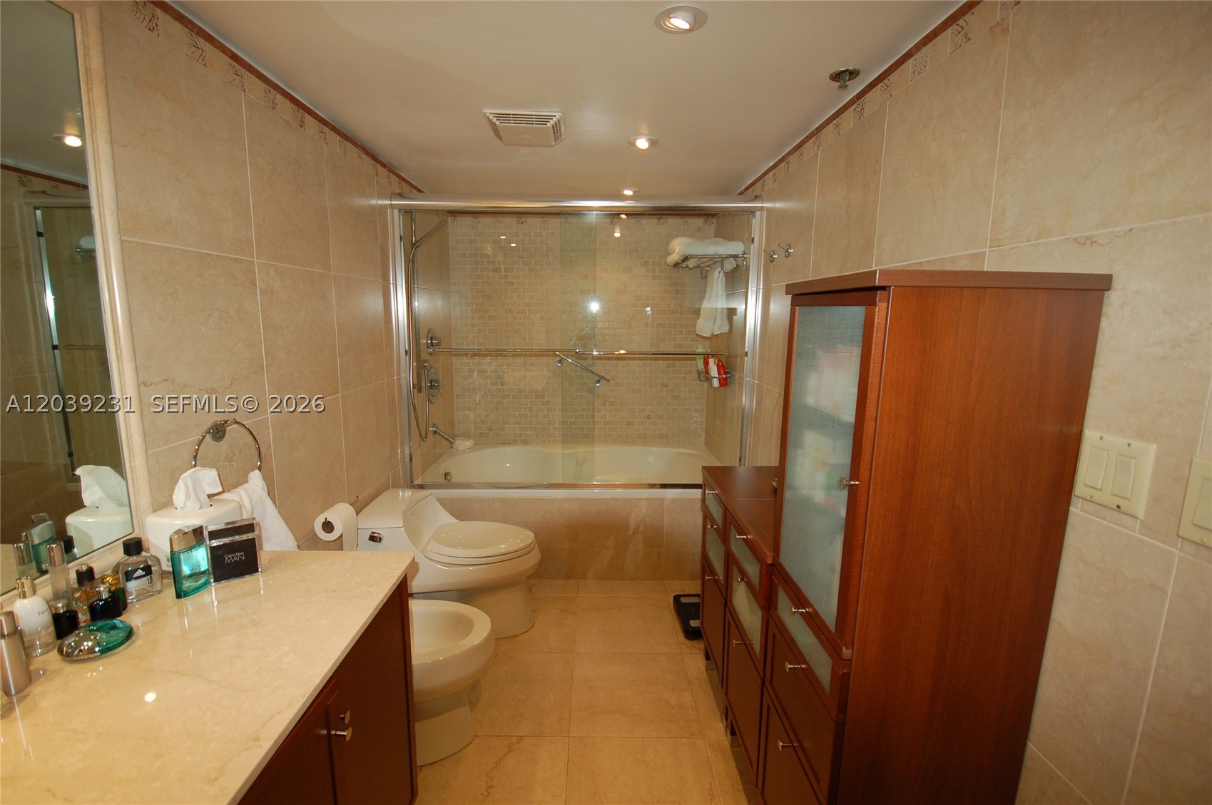 8877 Collins Ave 507 Property Photo 2