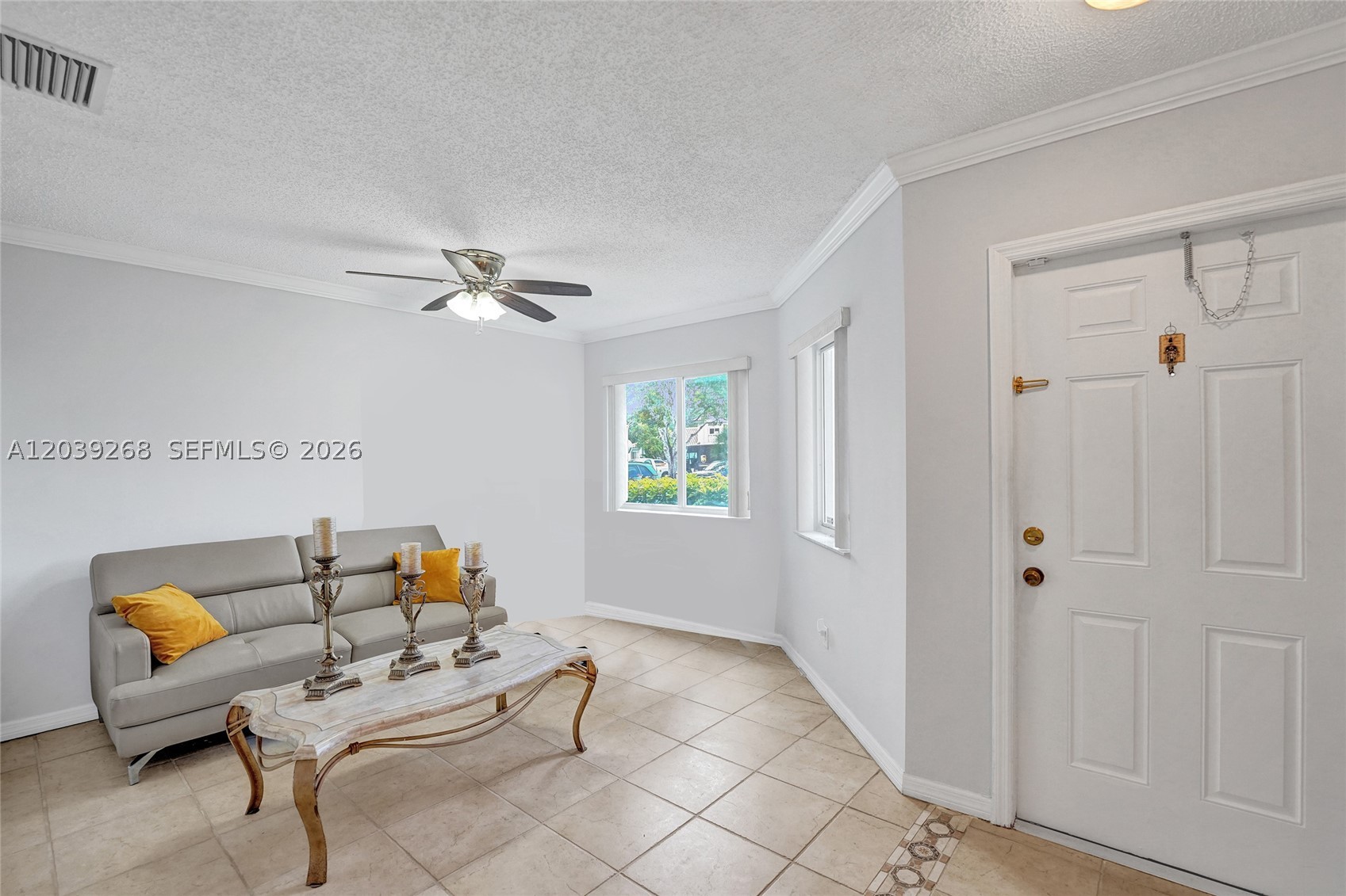 806 Nw 208th Way Property Photo 4