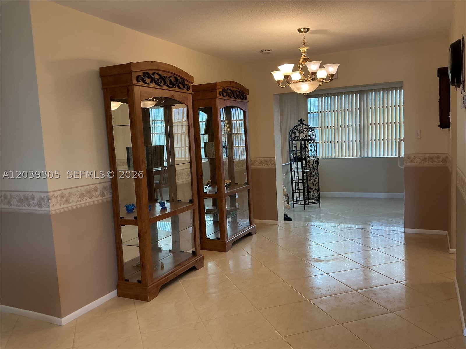 8604 Nw 59th Pl Property Photo 6