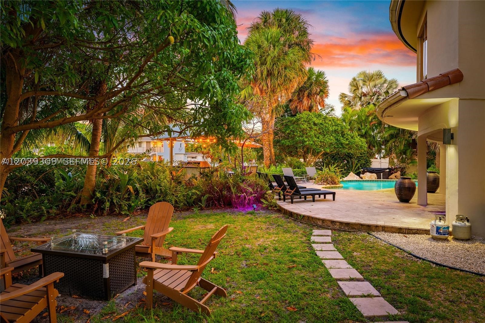 1809 Coral Gardens Dr Property Photo 6