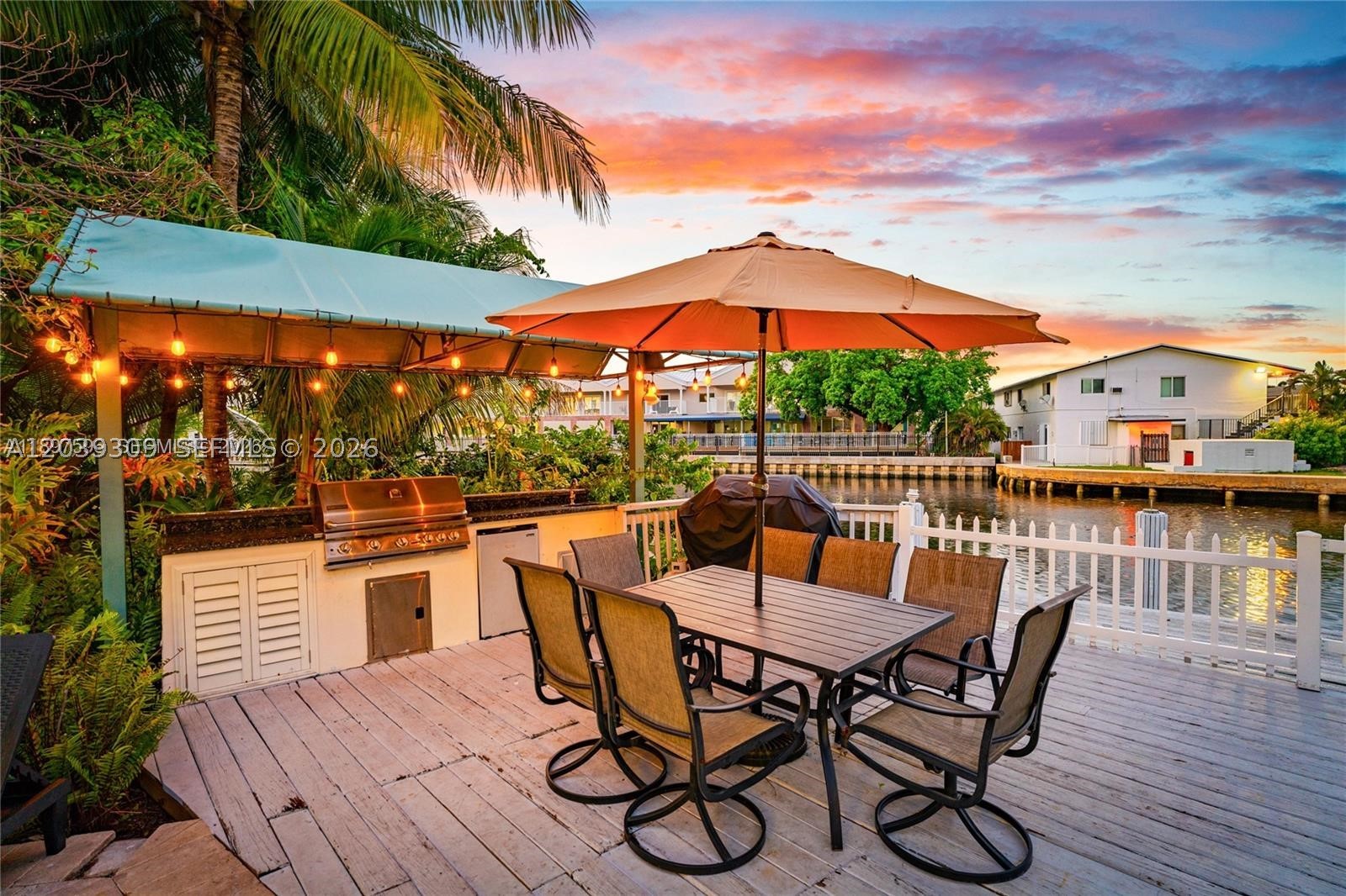 1809 Coral Gardens Dr Property Photo 7