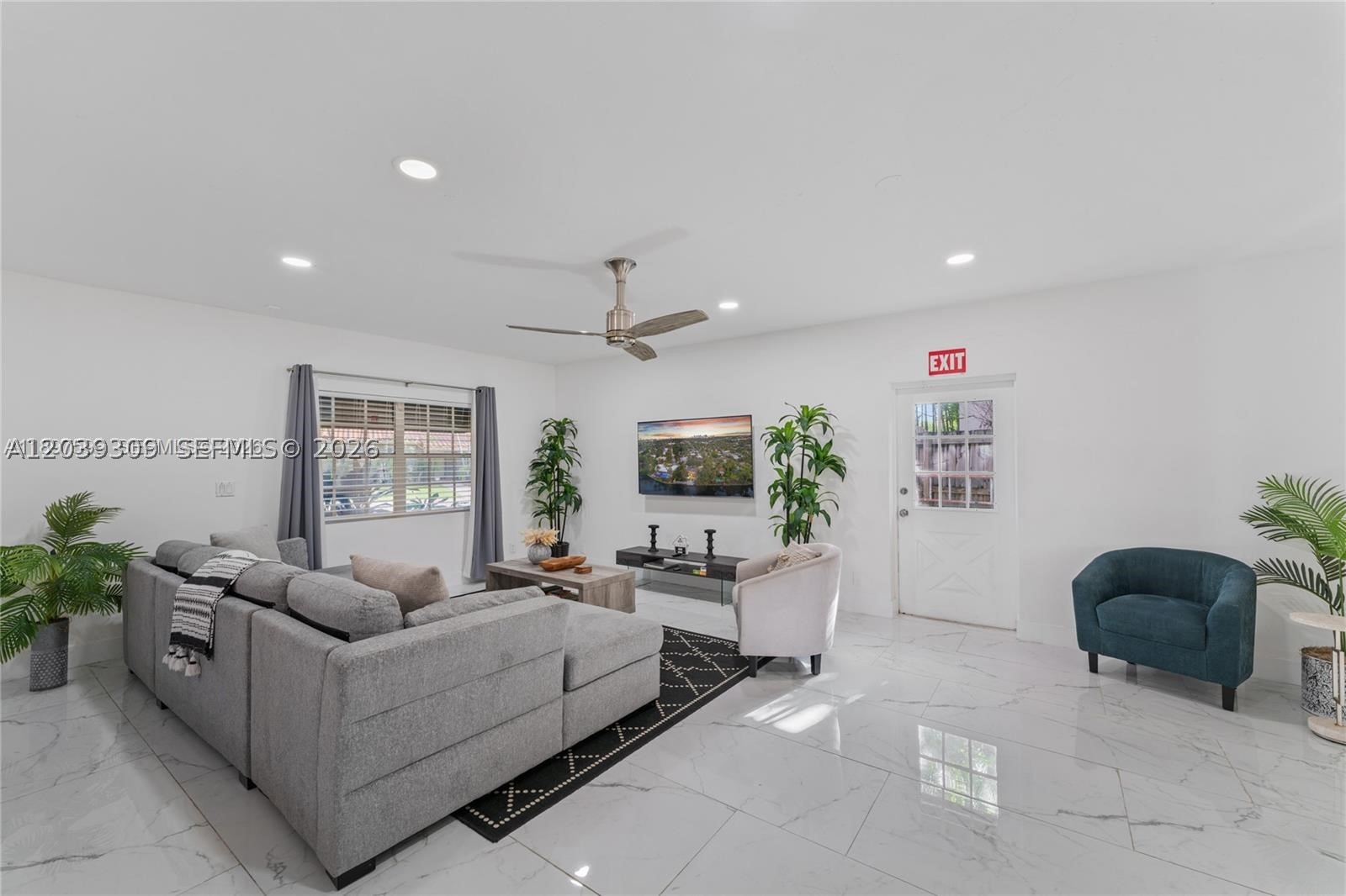 1809 Coral Gardens Dr Property Photo 24