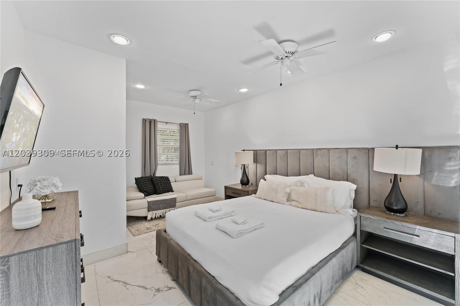1809 Coral Gardens Dr Property Photo 31