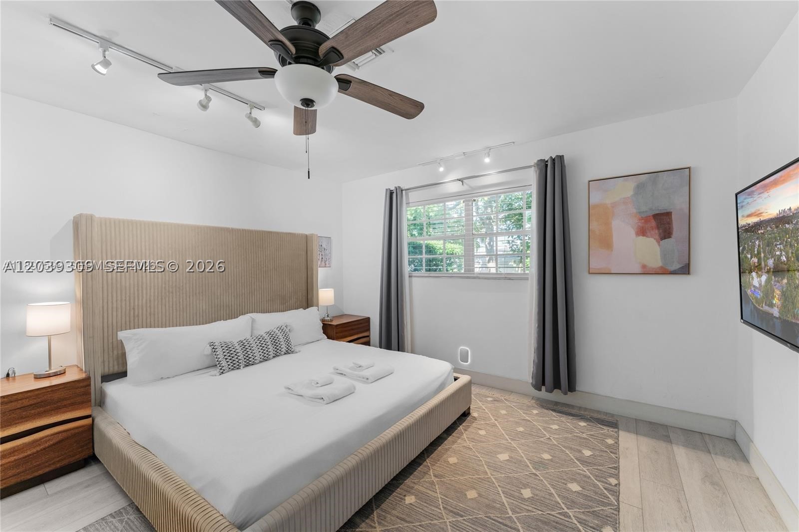 1809 Coral Gardens Dr Property Photo 32