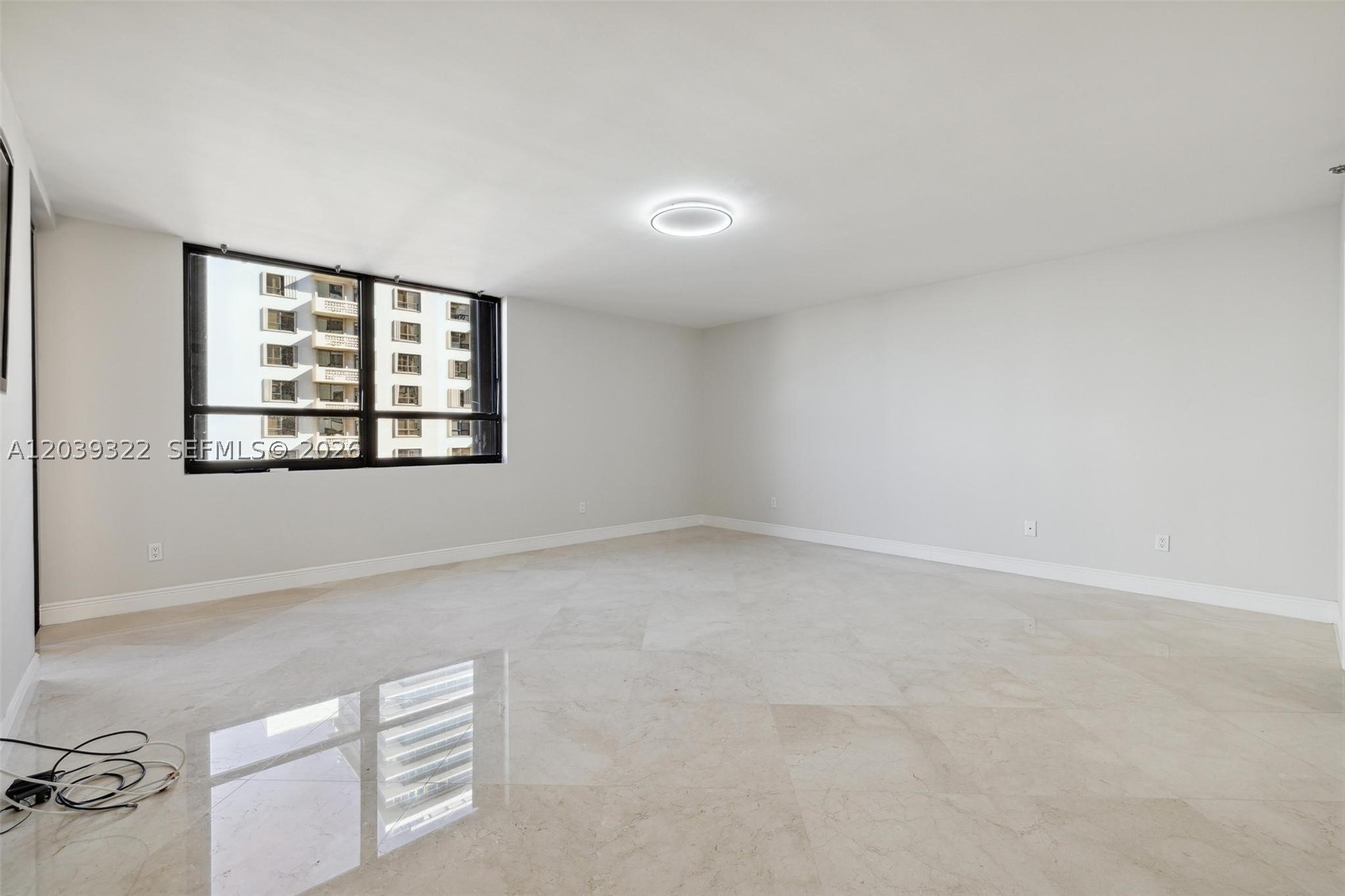 10175 Collins Ave 907 Property Photo 26