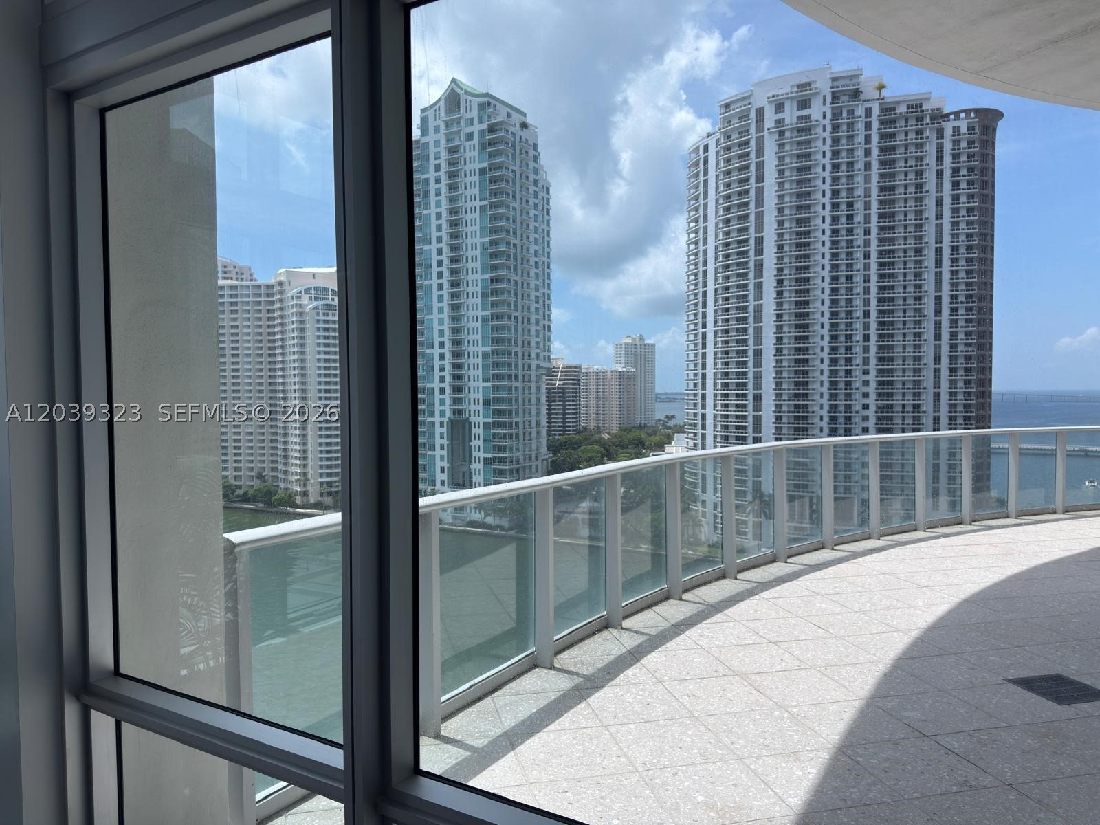 300 S Biscayne Blvd T-3703 Property Photo 27