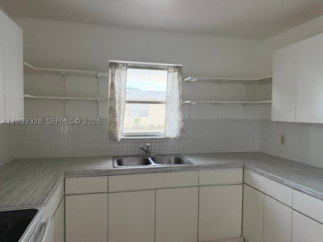 2128 Roosevelt St 3 Property Photo 2
